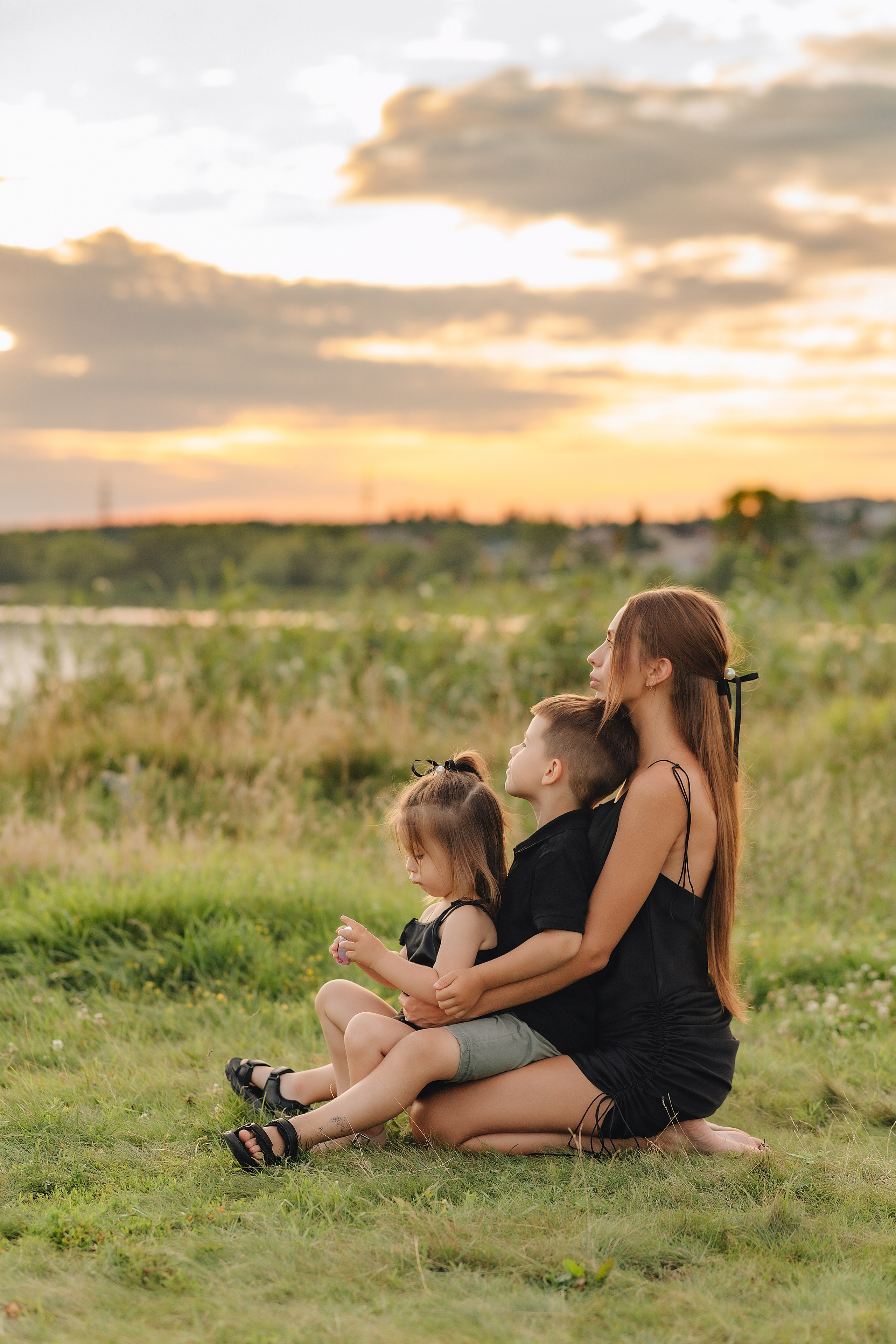 Юлия, Арина и Артём. Фотограф Карина Шмулёва. Воронеж и область