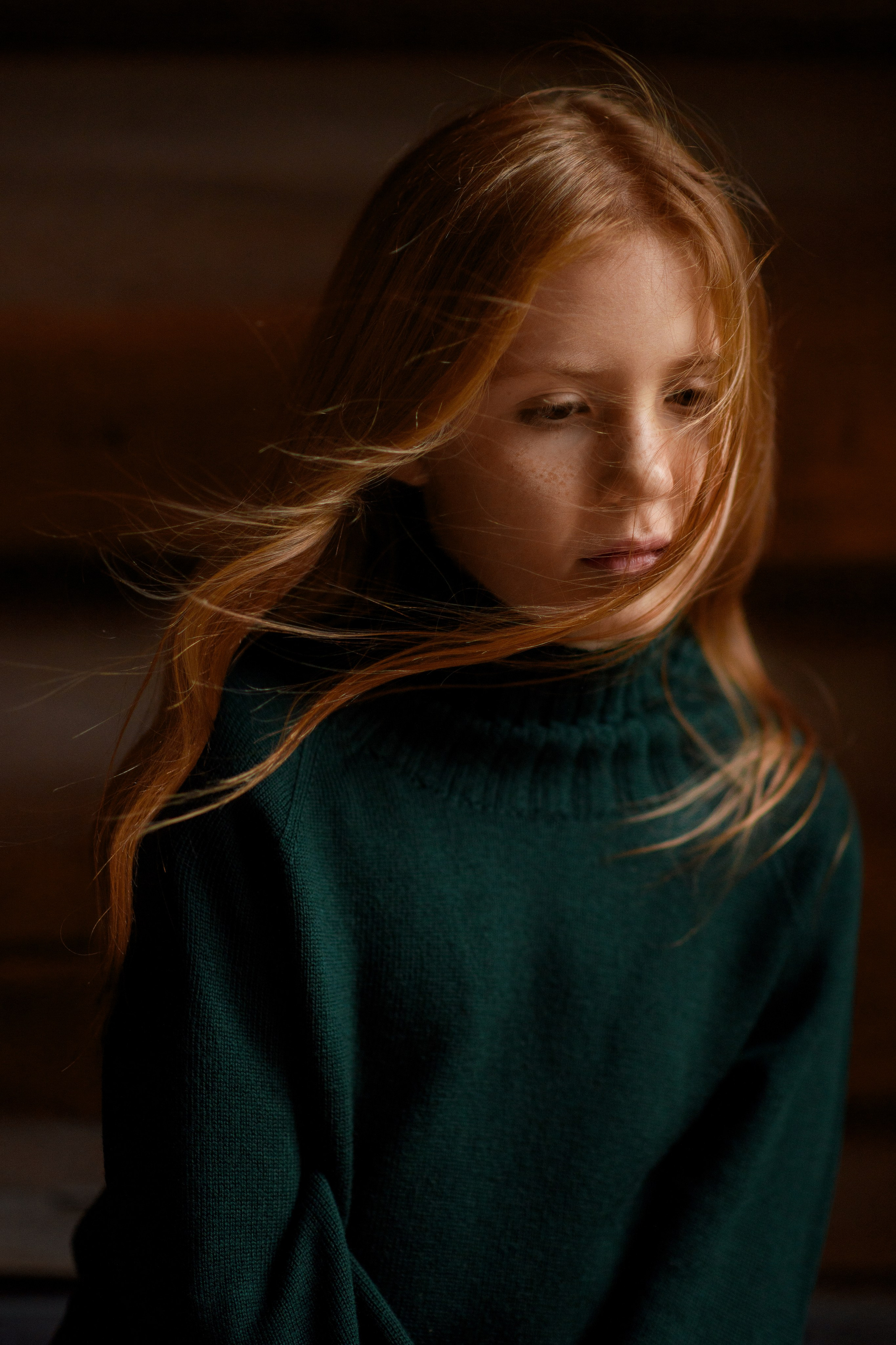 Фотосессия рыжей девочки-подростка в Коломенском. Главная