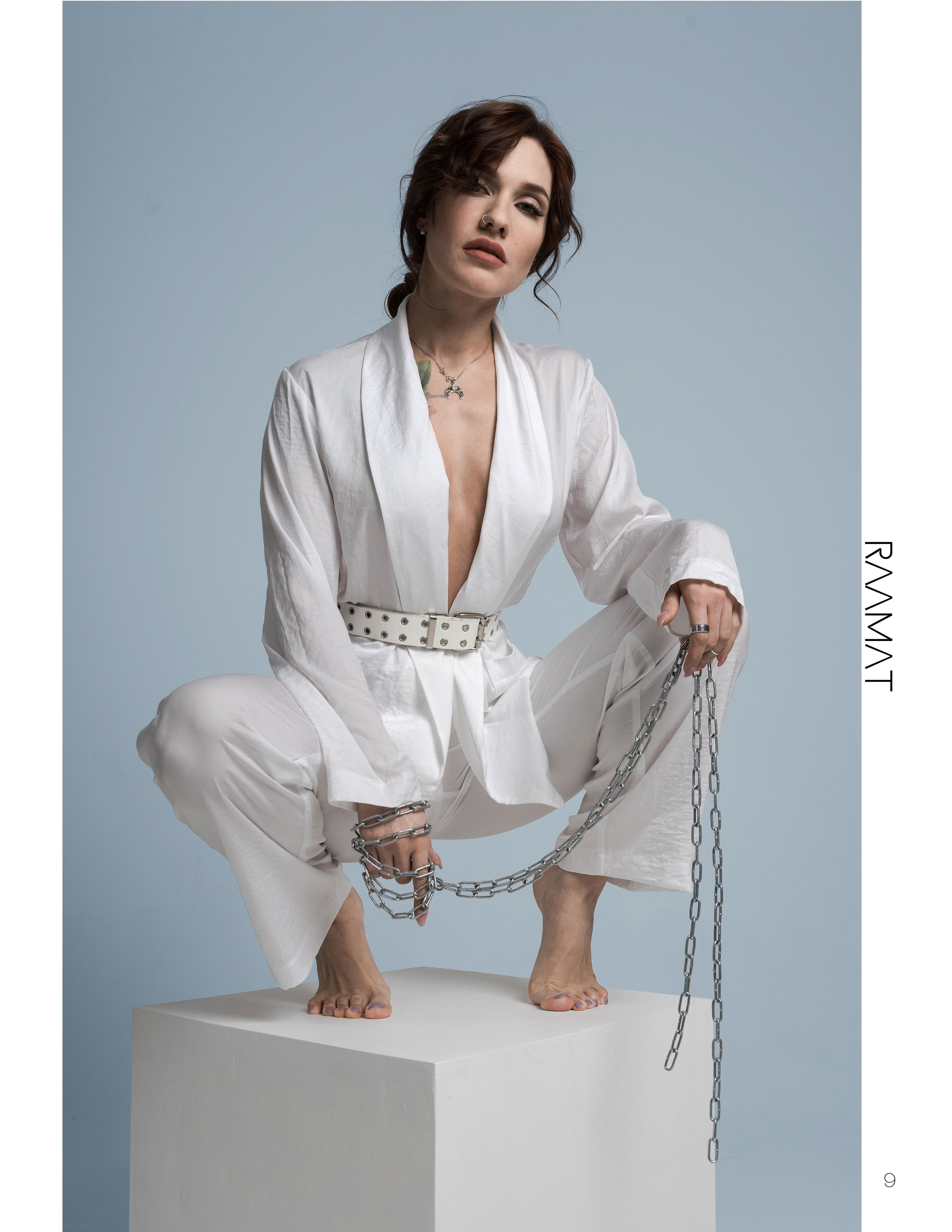 Raamat magazine. White suit. Съемка портретных фотографий в Краснодаре Егор Клейчин