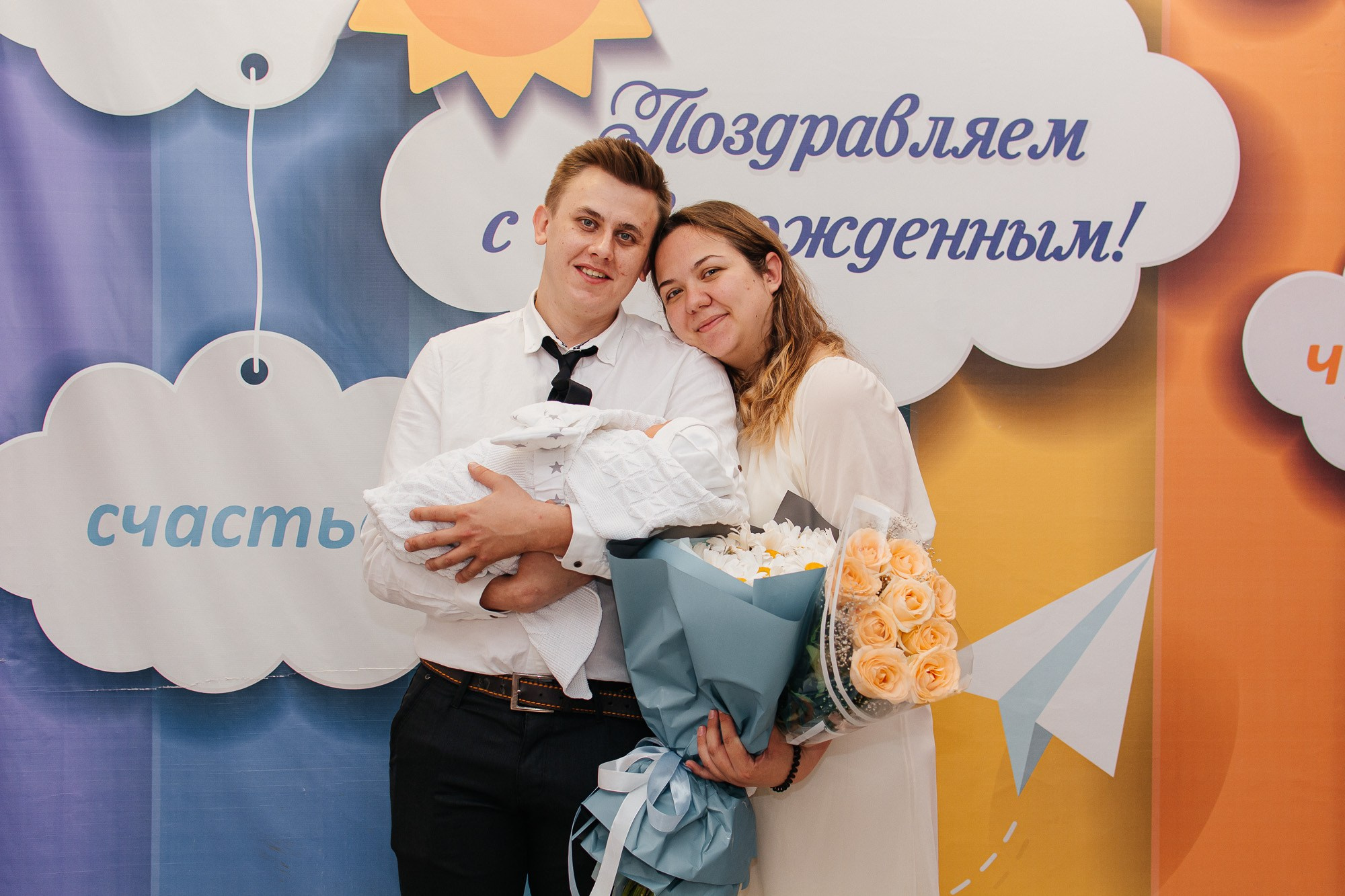 Выписка из роддома. Фотограф Ростов-на-Дону | фототерапевт