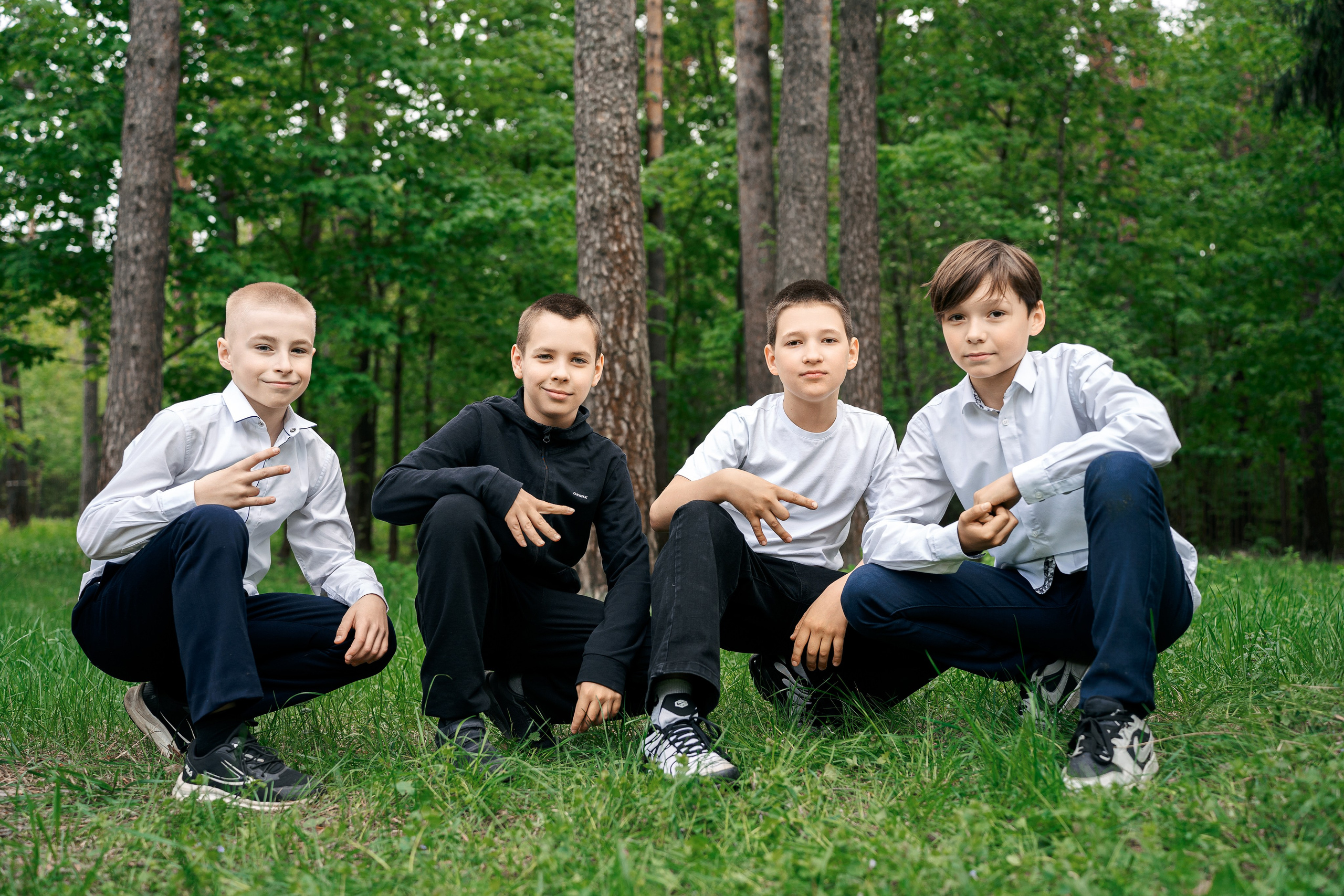 Прогулки в школьном дворе. Фотограф Казакова Анастасия