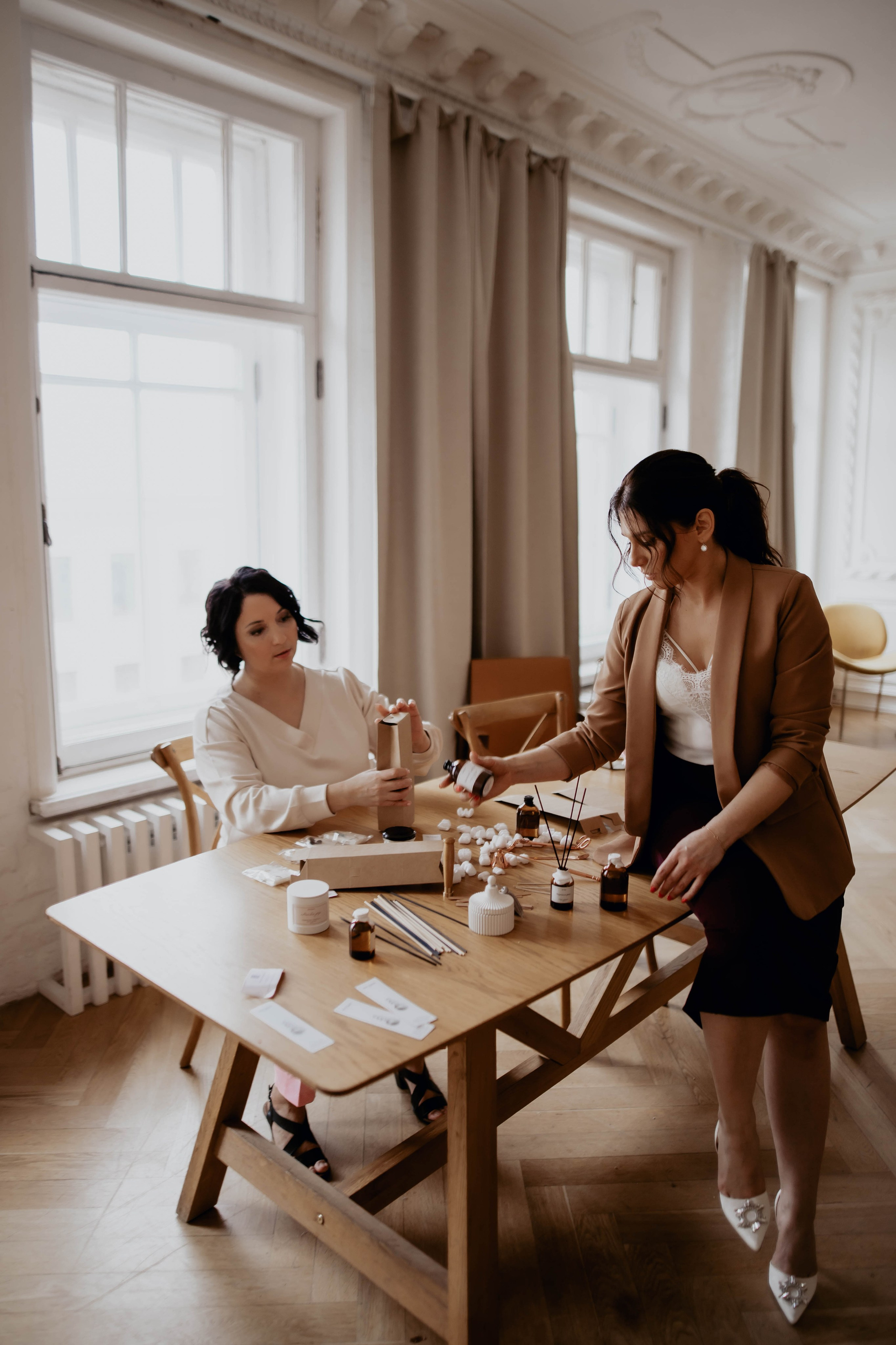 Ирина и Неля: бизнесвумен арома продукции. Фотограф Veronika Potaseva