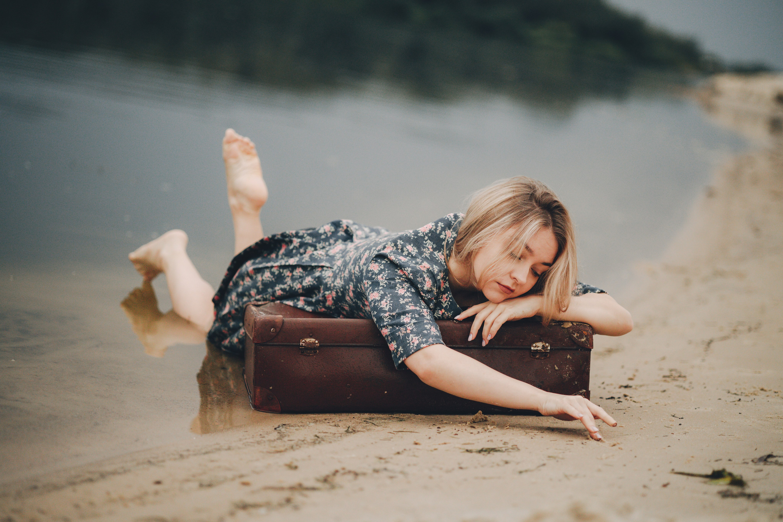 Фотосъемка Екатерины на берегу пляжа. Выпускные альбомы в Серпухове