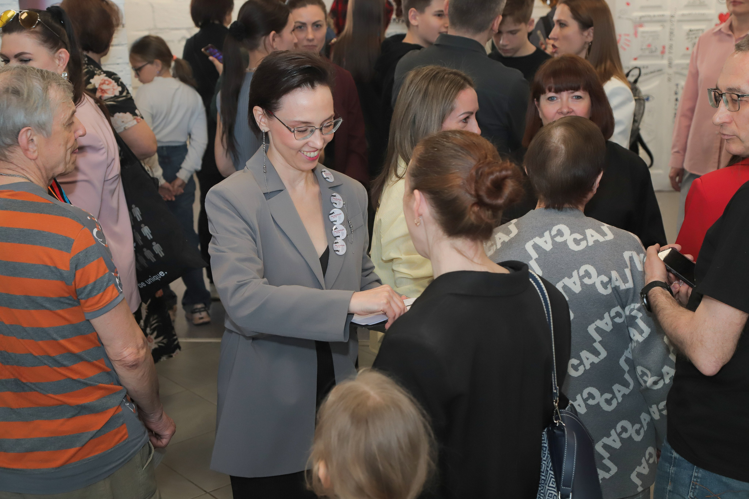 Выставка — проект «Мы начинаем путь!». АРТИКУЛ. Выпускные альбомы Нижний Тагил