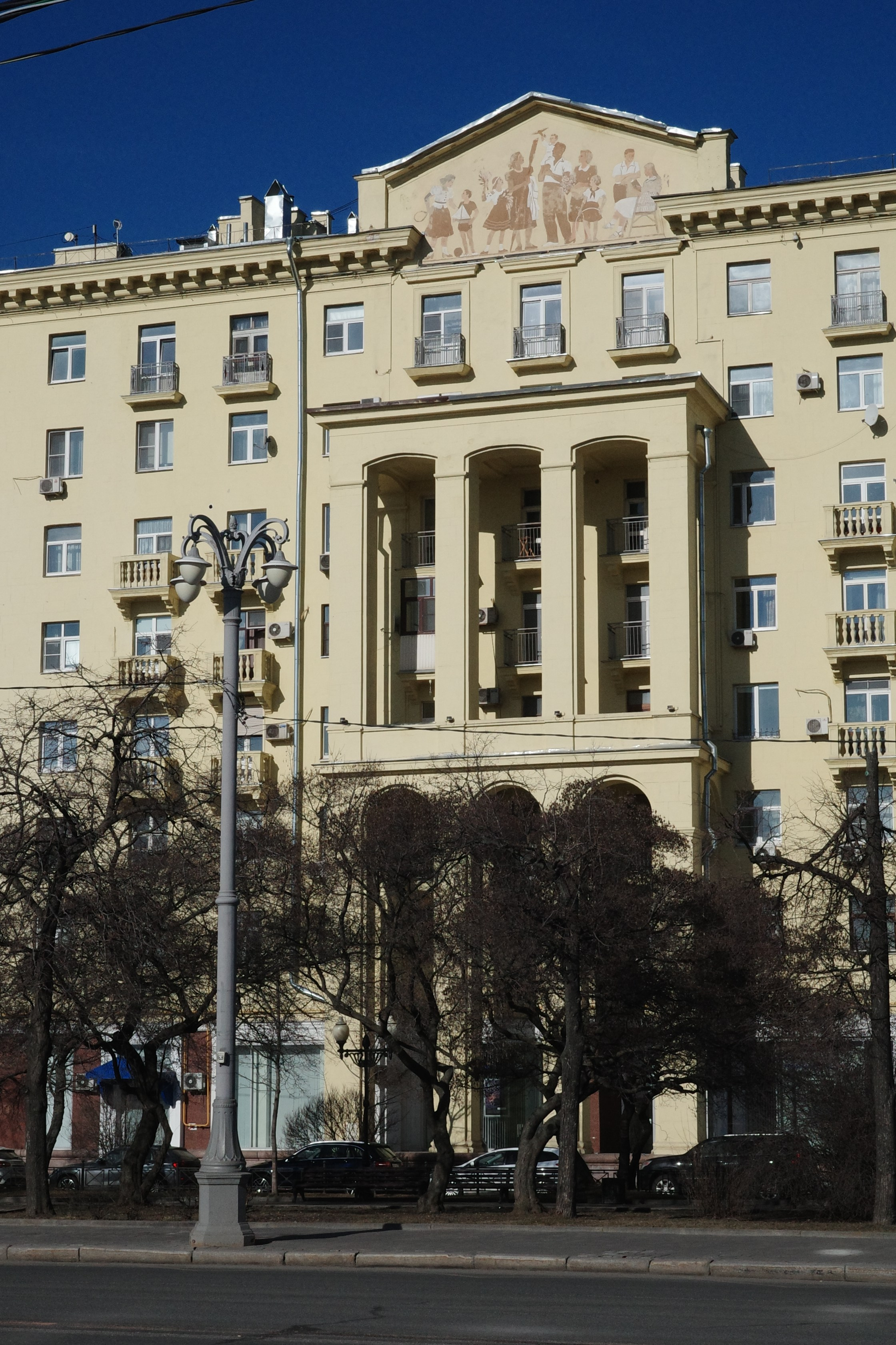 #45: Фрунзенская набережная / март 2026. Проект «Фотокладовка»: блог уличной фотографии в формате street photo