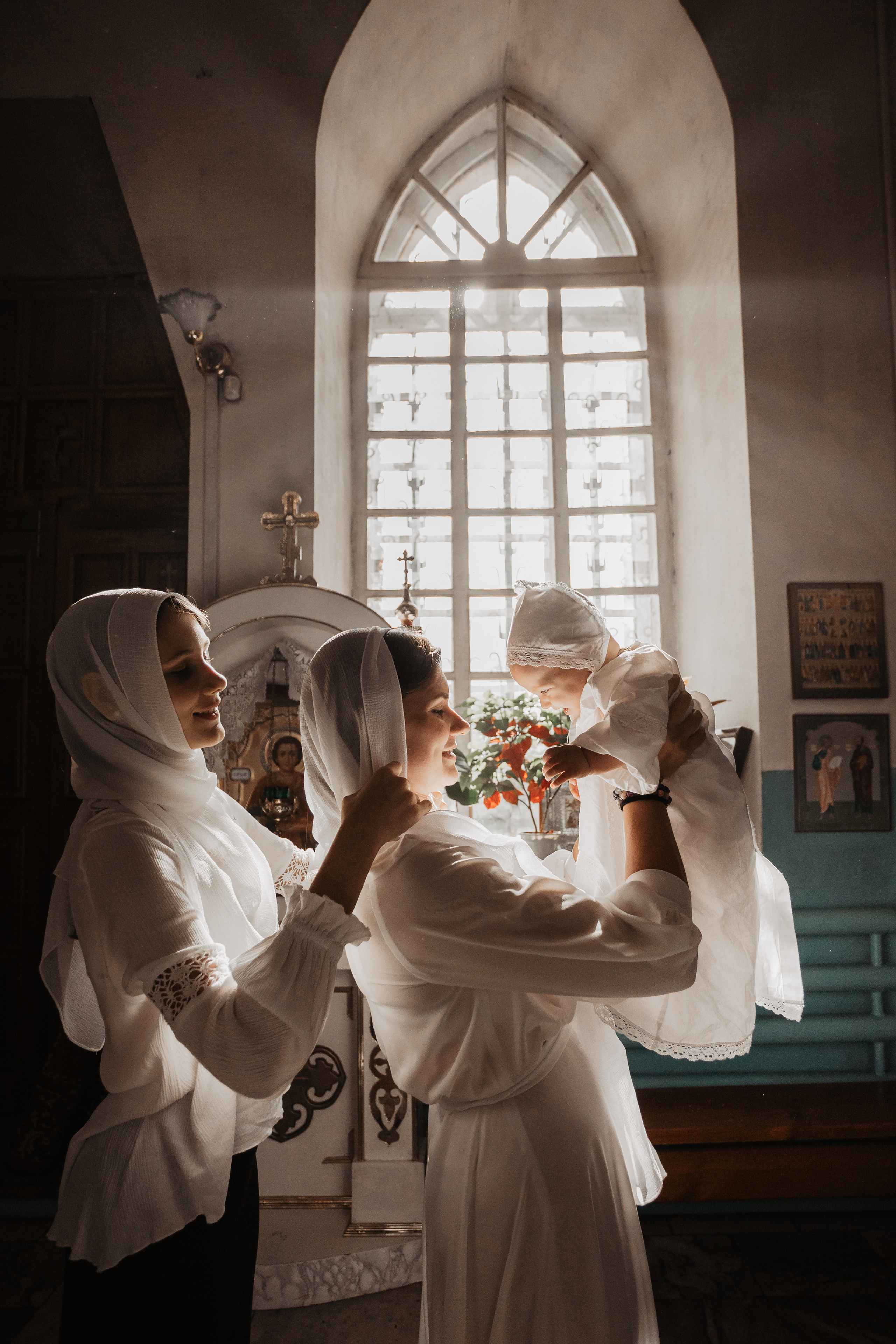 Крещение. Церковь иконы Божией Матери Знамение. Фотограф Мальнева Юлия в Липецке, в Москве. Фотостудия MARU в Липецке