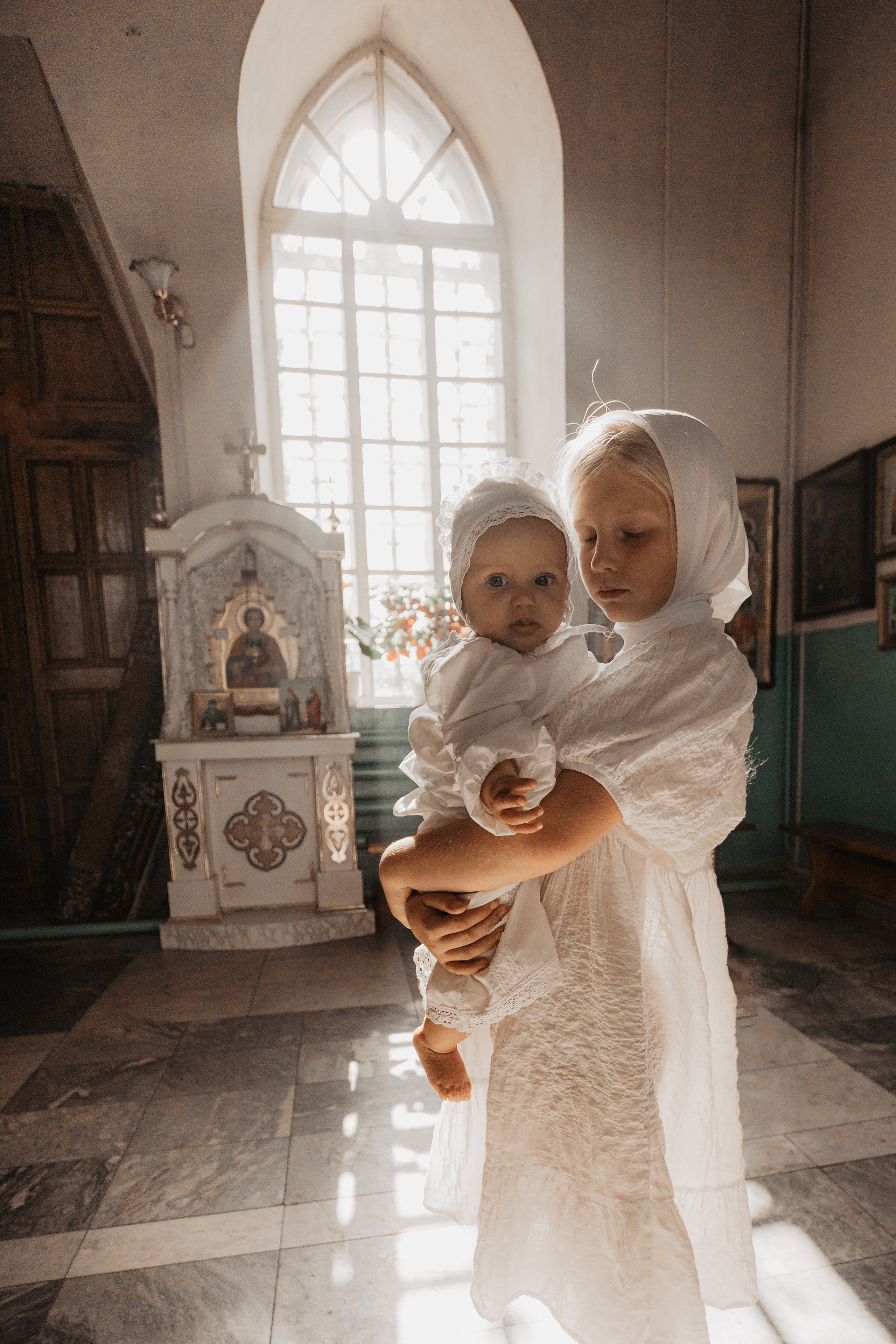 Крещение. Церковь иконы Божией Матери Знамение. Фотограф Мальнева Юлия в Липецке, в Москве. Фотостудия MARU в Липецке