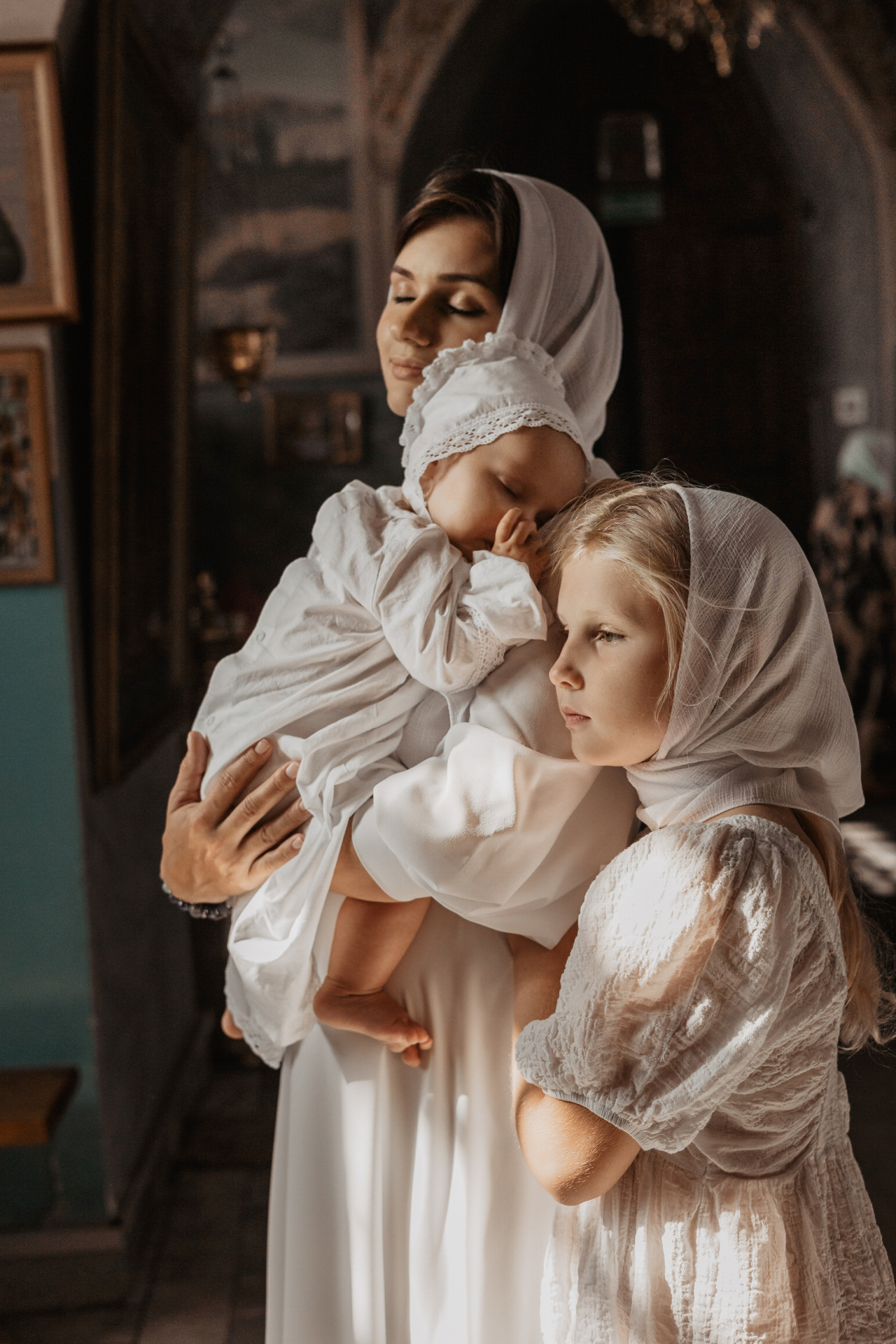 Крещение. Церковь иконы Божией Матери Знамение. Фотограф Мальнева Юлия в Липецке, в Москве. Фотостудия MARU в Липецке