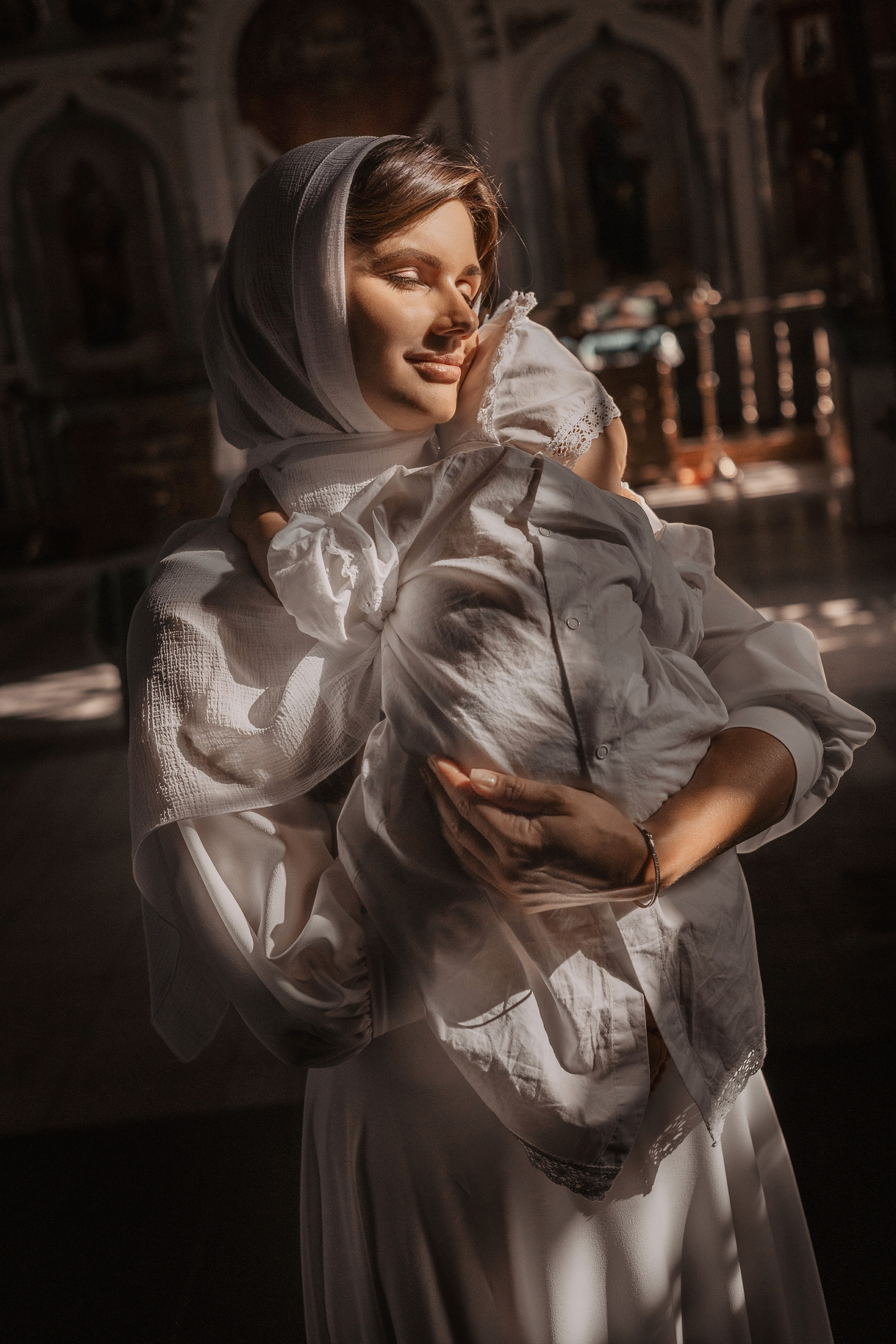 Крещение. Церковь иконы Божией Матери Знамение. Фотограф Мальнева Юлия в Липецке, в Москве. Фотостудия MARU в Липецке