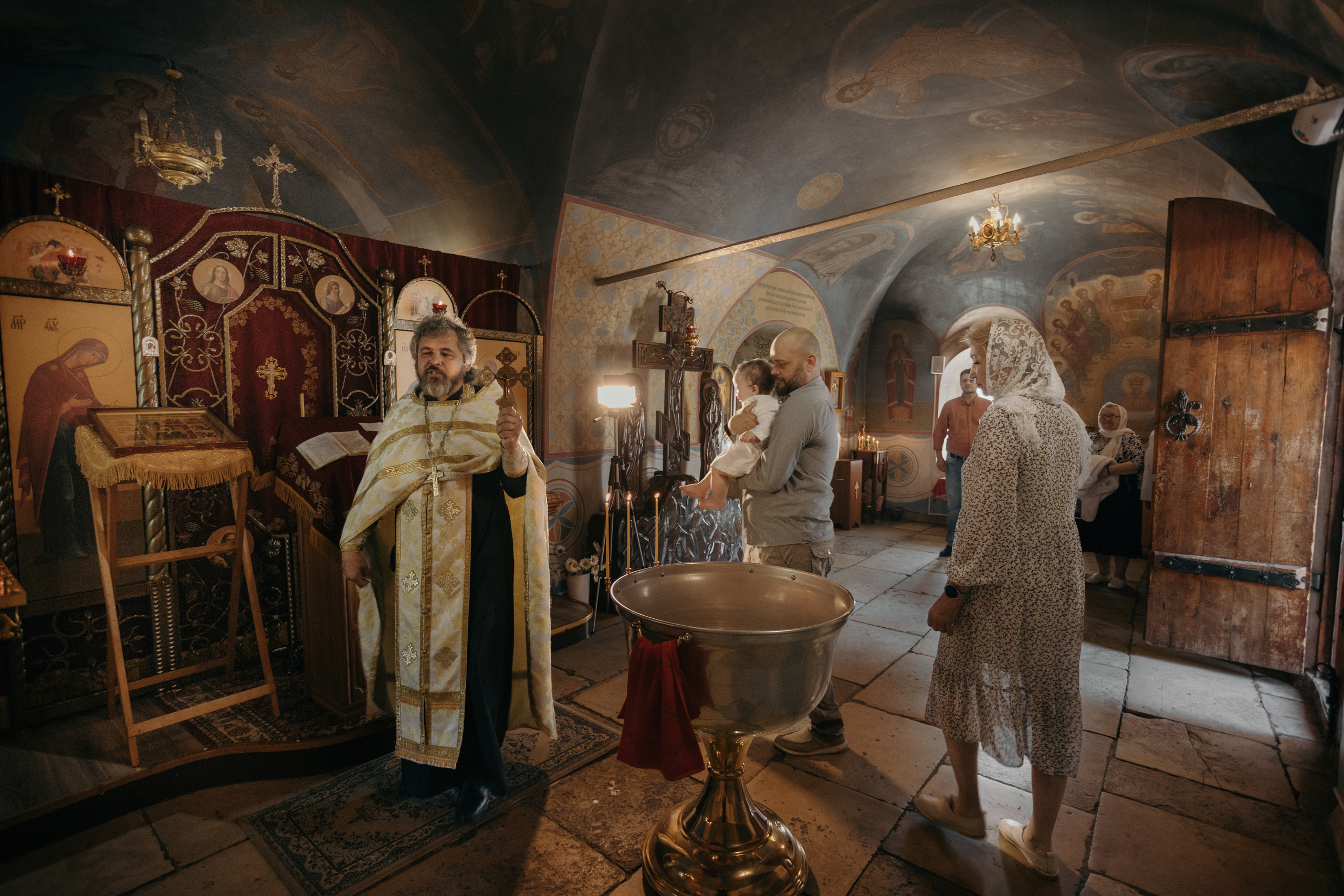 Крещение. Свято-Успенский Липецкий монастырь. Фотограф Мальнева Юлия в Липецке, в Москве. Фотостудия MARU в Липецке