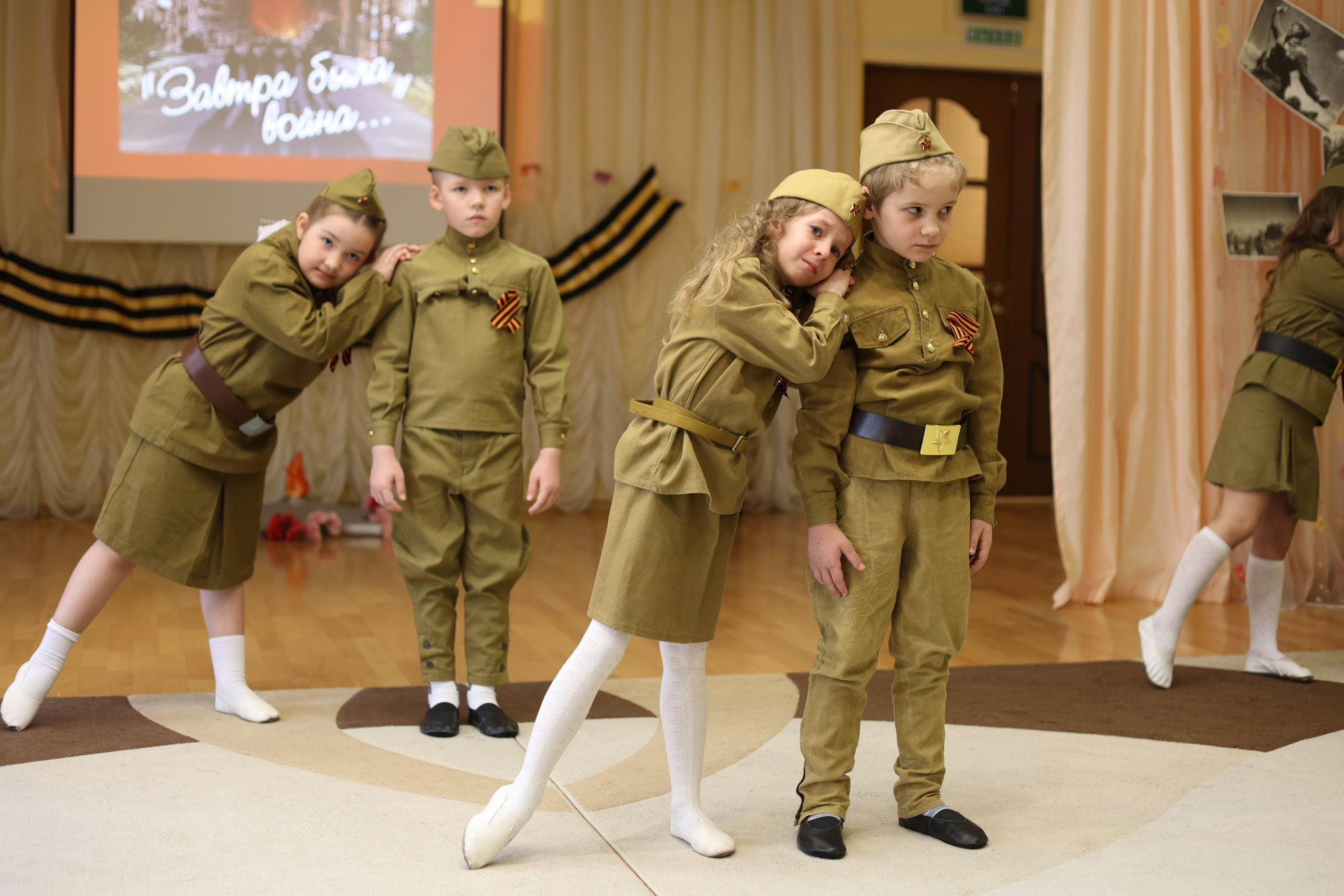 Выпускные альбомы школа. Фотограф Мальнева Юлия в Липецке, в Москве. Фотостудия MARU в Липецке