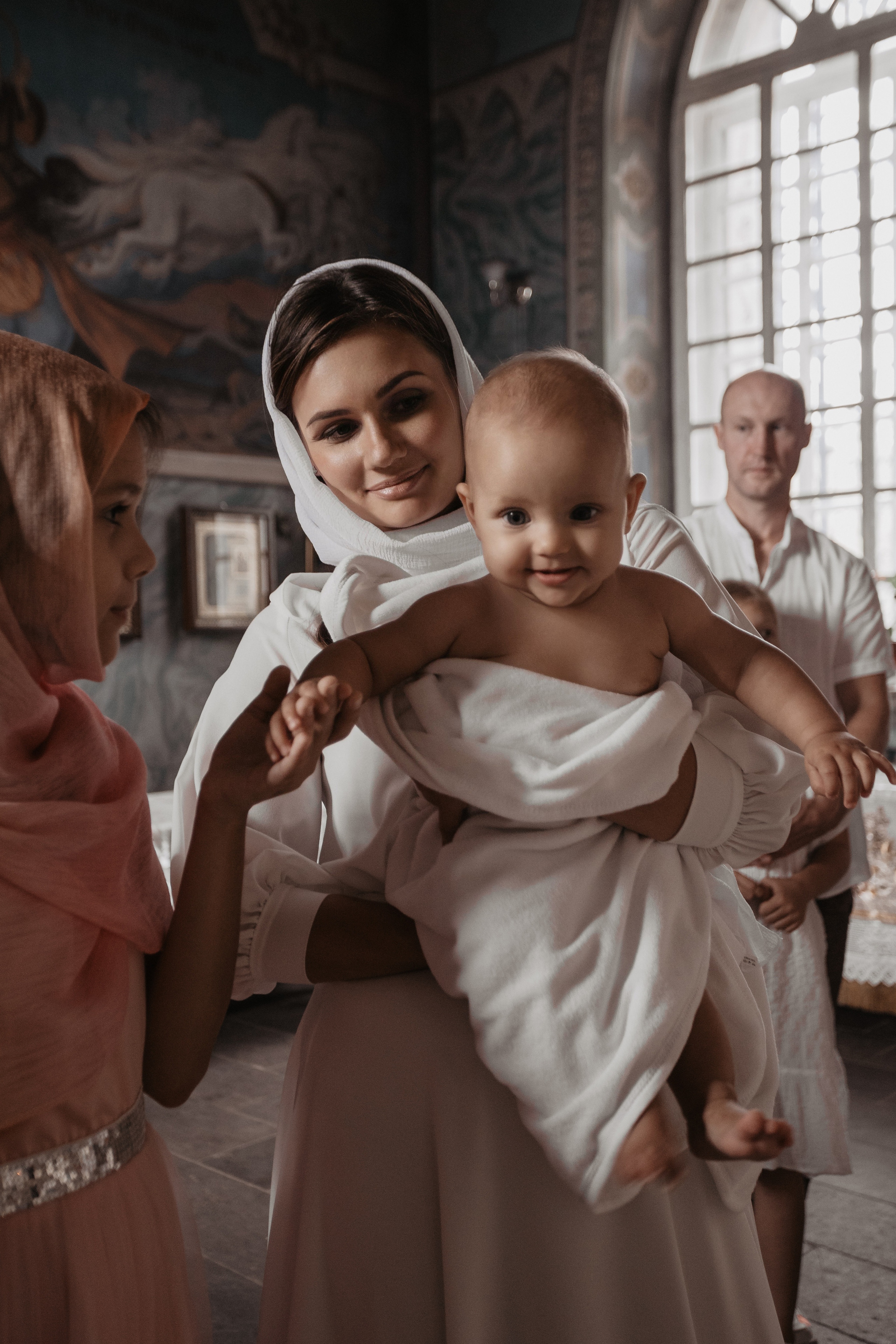 Крещение. Церковь иконы Божией Матери Знамение. Фотограф Мальнева Юлия в Липецке, в Москве. Фотостудия MARU в Липецке