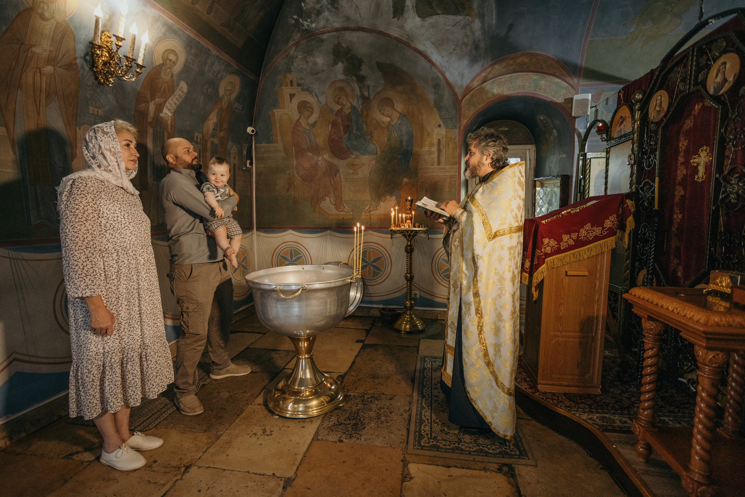 Крещение. Свято-Успенский Липецкий монастырь. Фотограф Мальнева Юлия в Липецке, в Москве. Фотостудия MARU в Липецке