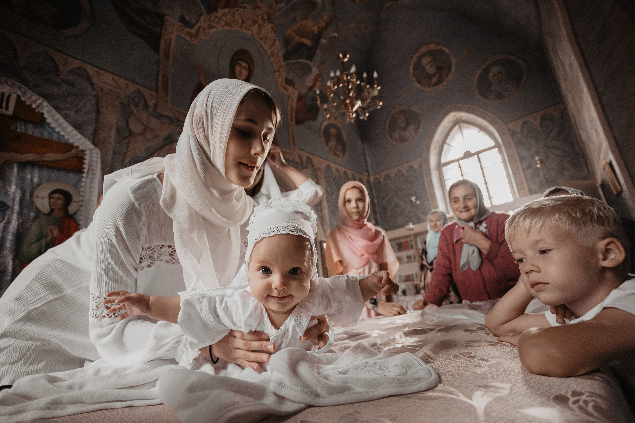 Крещение. Церковь иконы Божией Матери Знамение. Фотограф Мальнева Юлия в Липецке, в Москве. Фотостудия MARU в Липецке