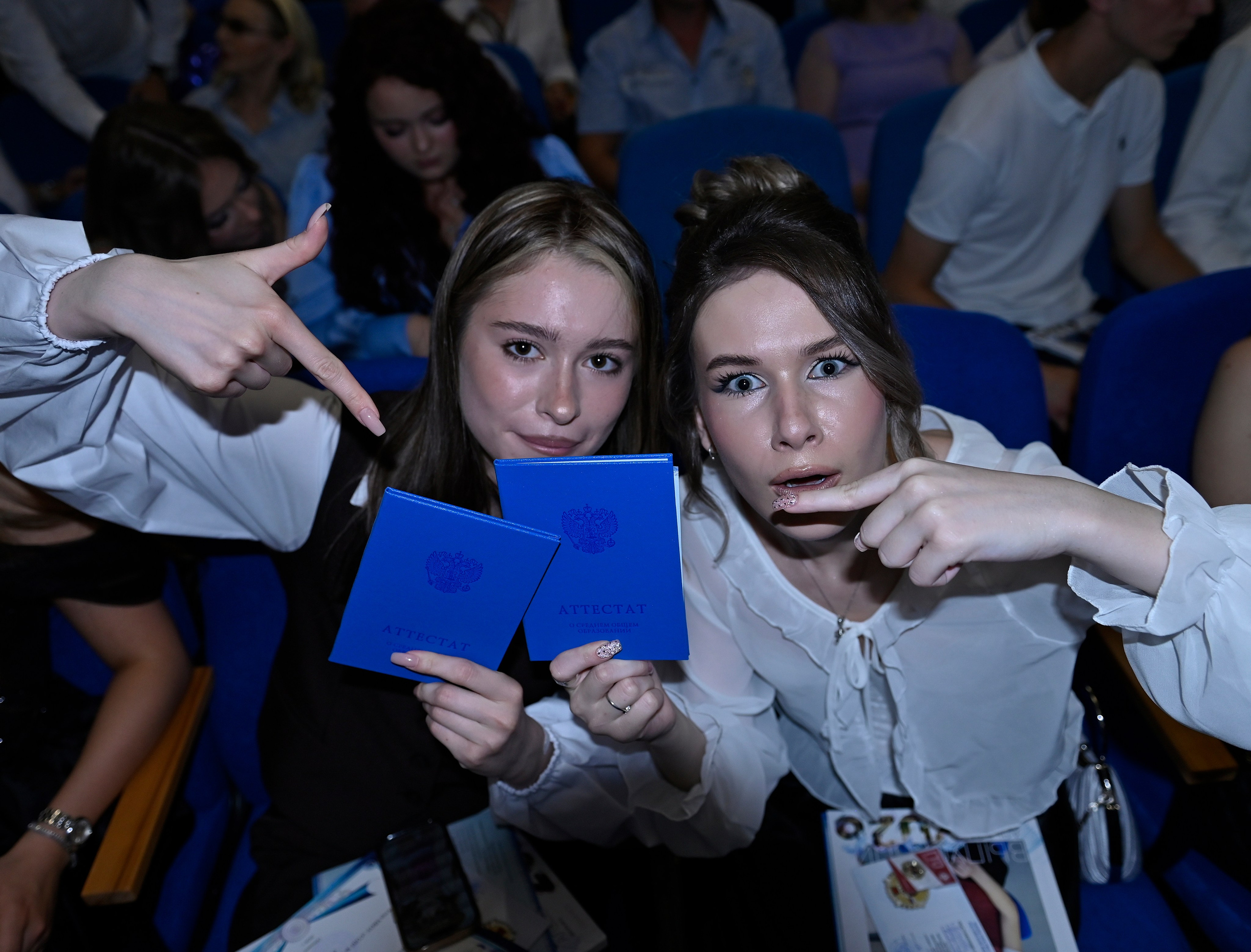 Последний звонок школа 18. 27.06.2026. Креативный объектив