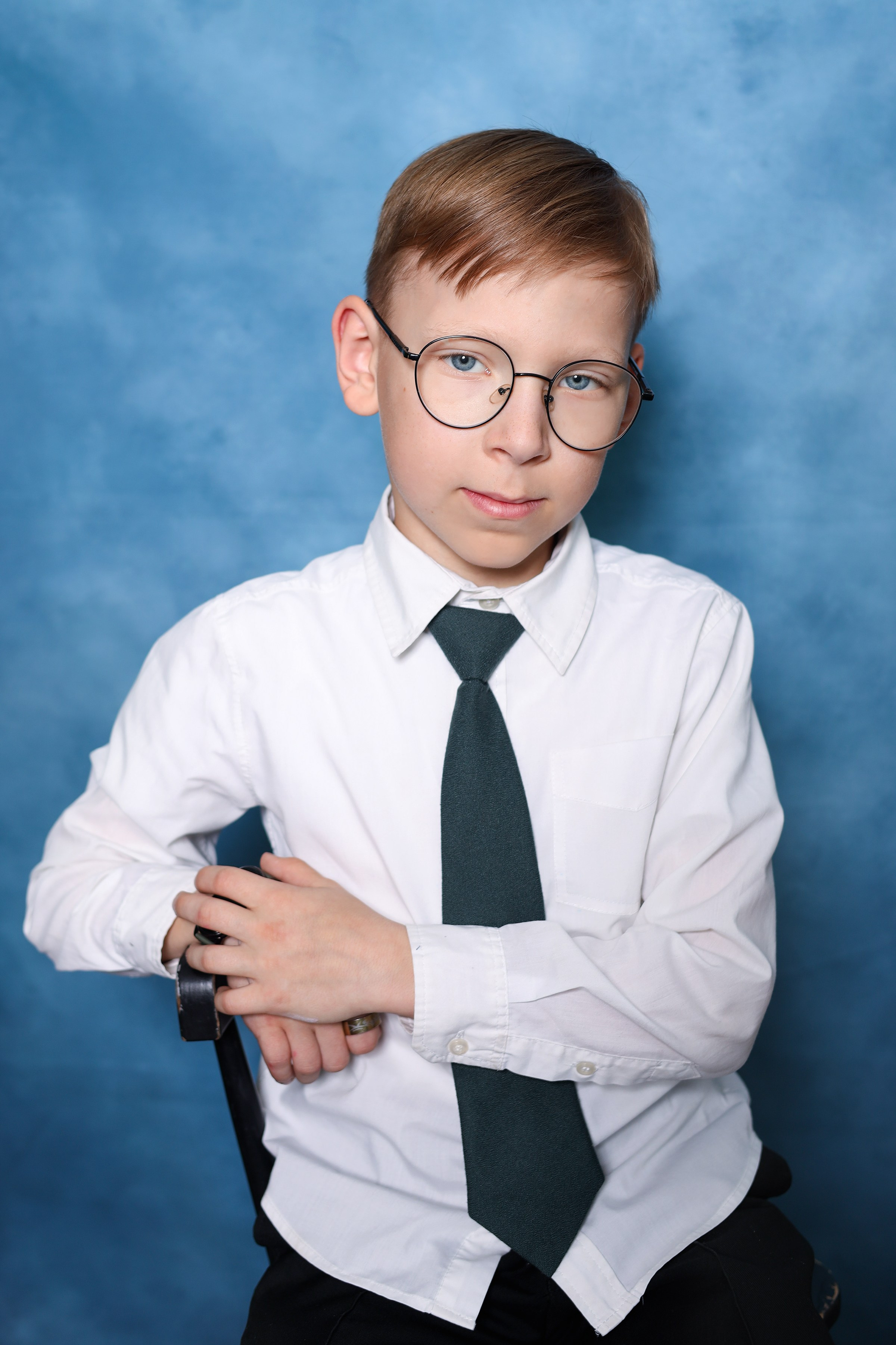 Фон Голубой. Фотостудия «Стремянка».Фотосессии в детских садах и школах