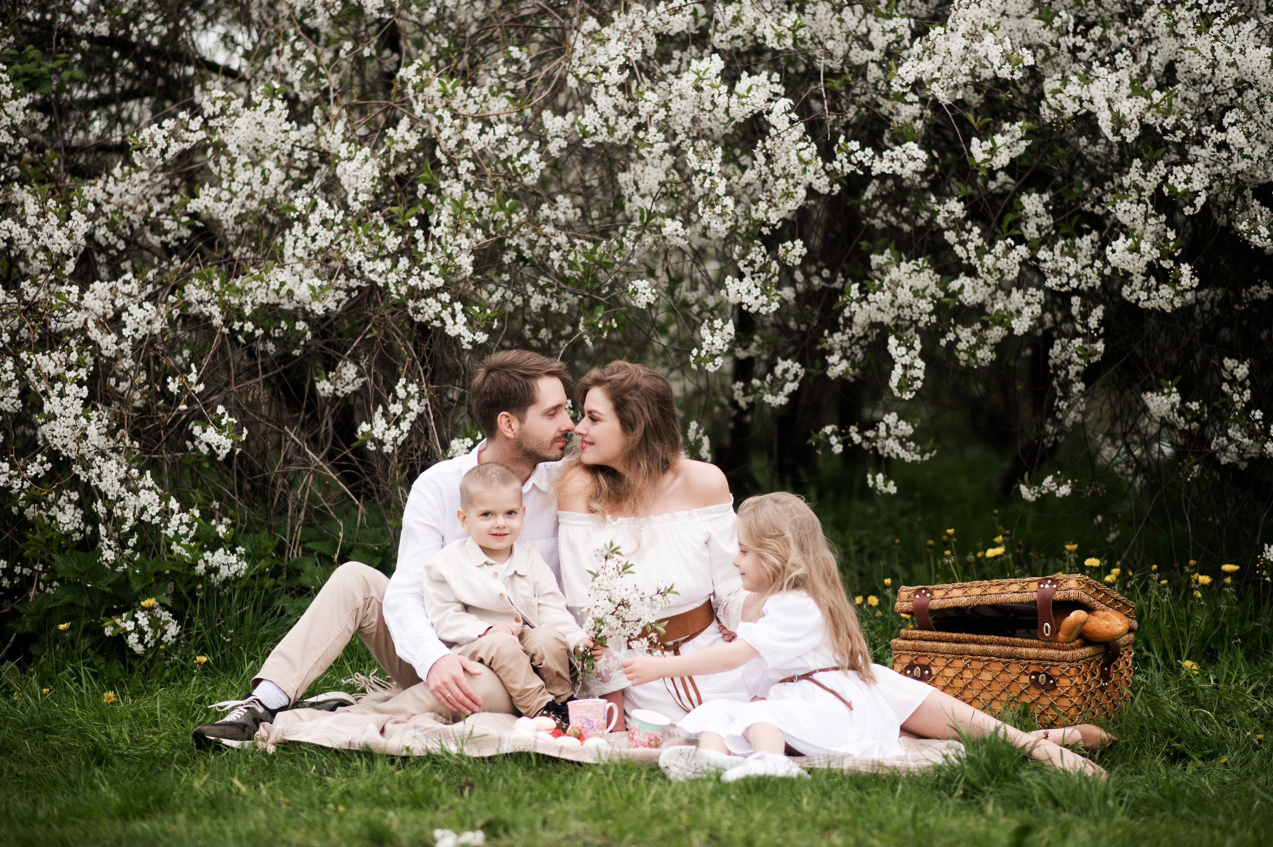 Spring. Family and content photographer