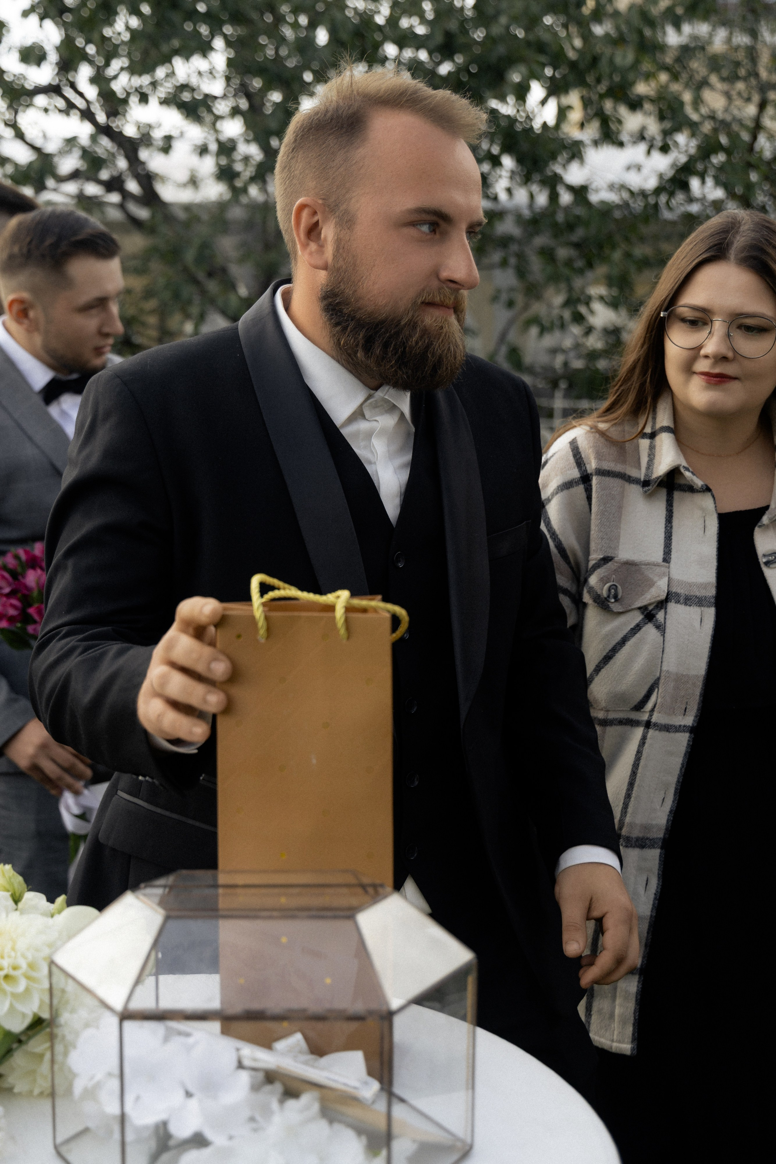 Свадебная фотосессия Анастасии и Игоря в Усадьбе Легенда. Свадебный фотограф в Минске/Беларуси Сергей Спиридонов