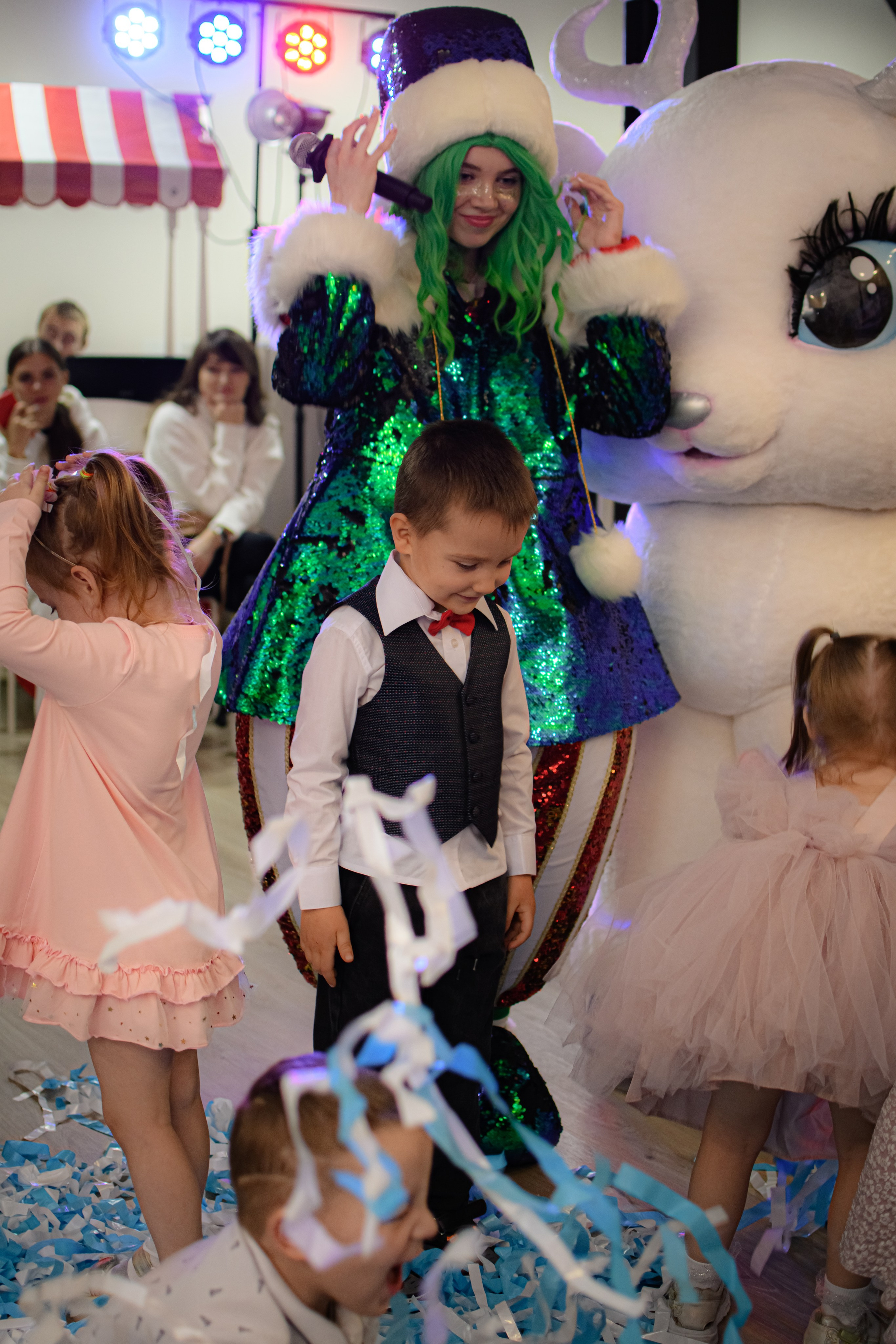 HAPPY NEW YEAR. Photokarish