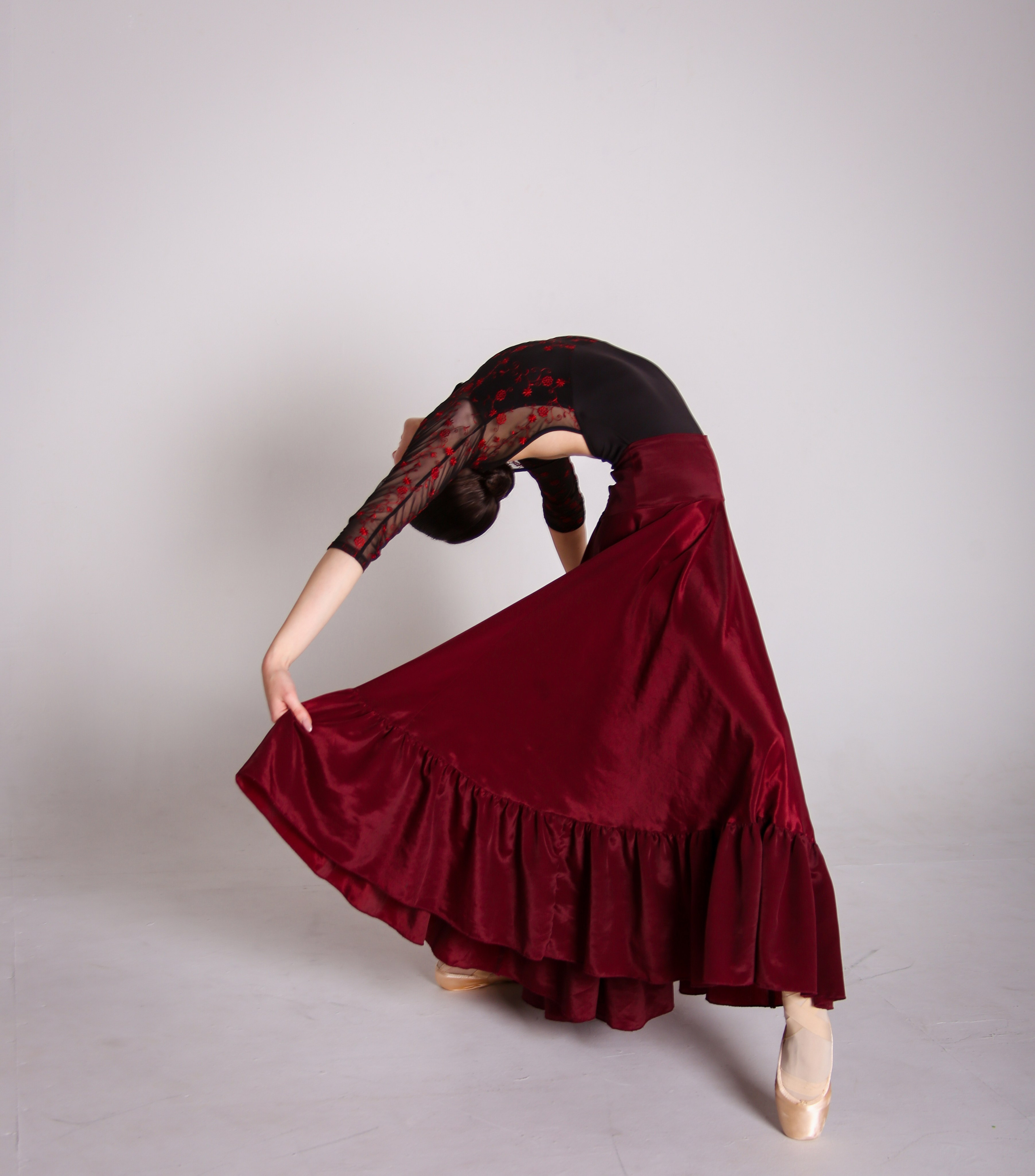 Балерина Екатерина. Фотограф Пермь. Фотосессия в фотостудии Перми и на свежем воздухе