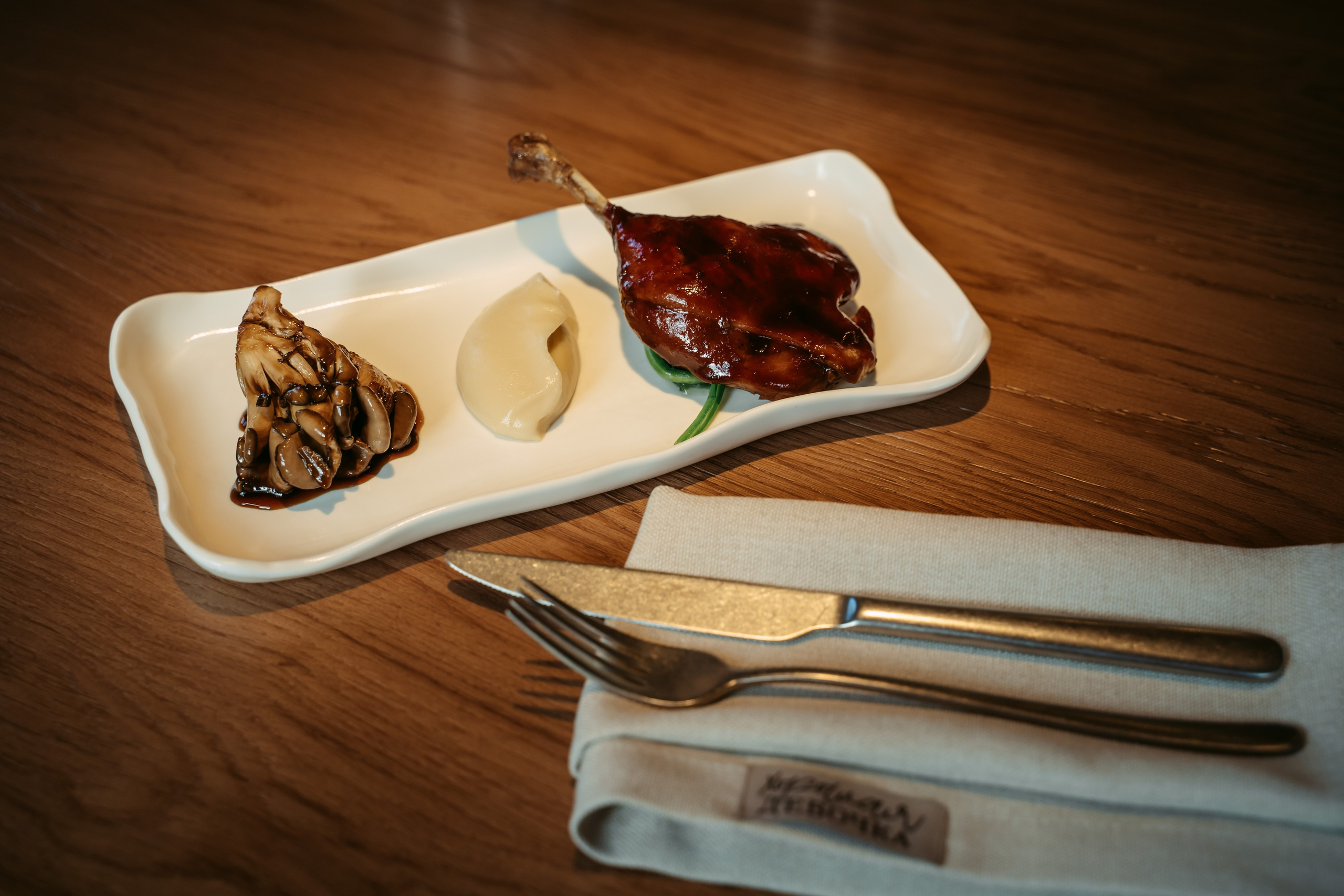 Хорошая девочка / Открытие ресторана в Казани. Саша Копылов, фотограф в Казани