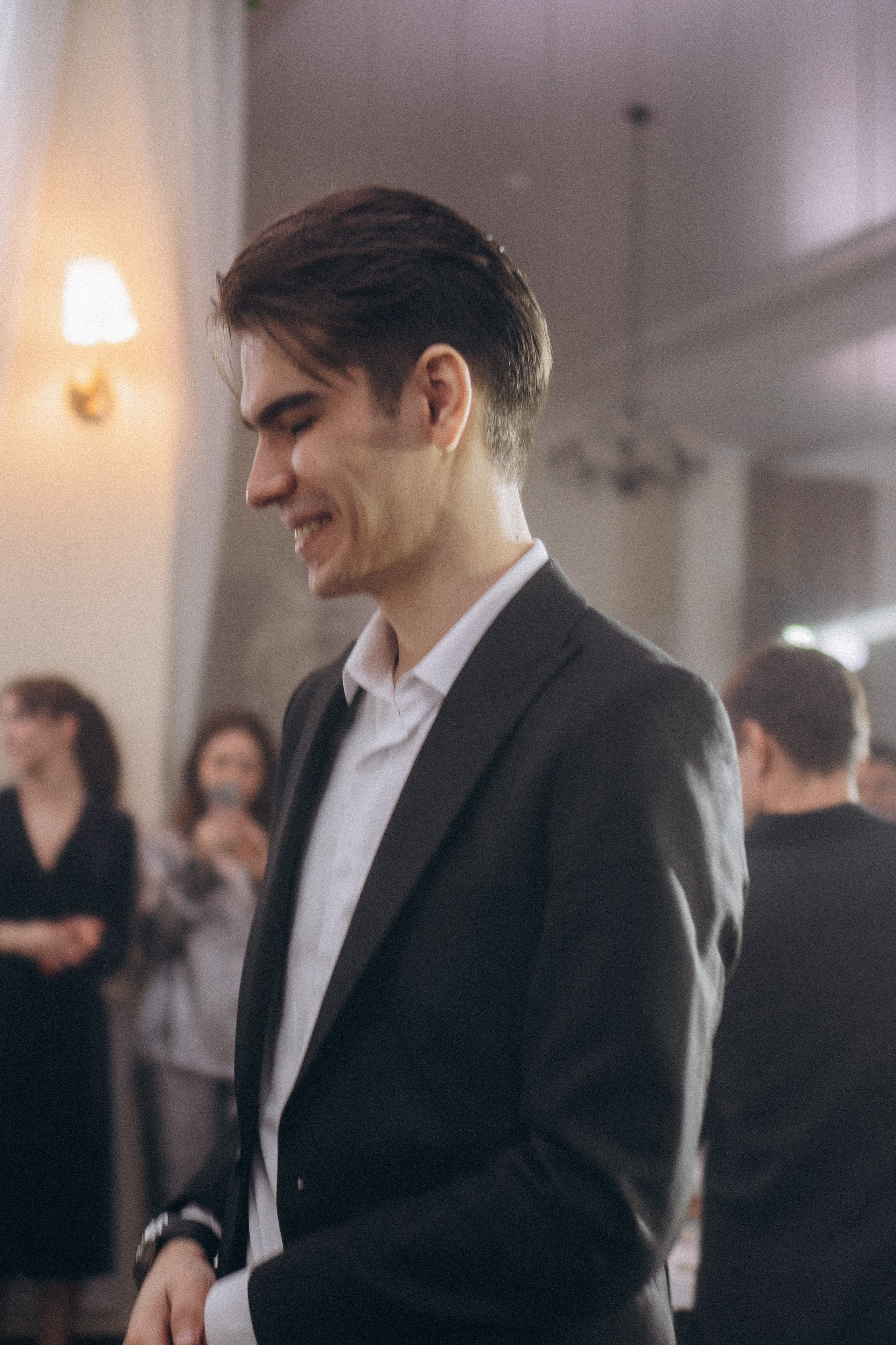 СВАДЕБНАЯ СЬЕМКА СБОРОВ В ОТЕЛЕ И ВЫЕЗД НА ЦЕРЕМОНИЮ (СНЯТО В СИБИРЕ В НИЖНЕВАРТОВСКЕ). Профессиональный фотограф, Санкт-Петербург — Виктория Богомолова