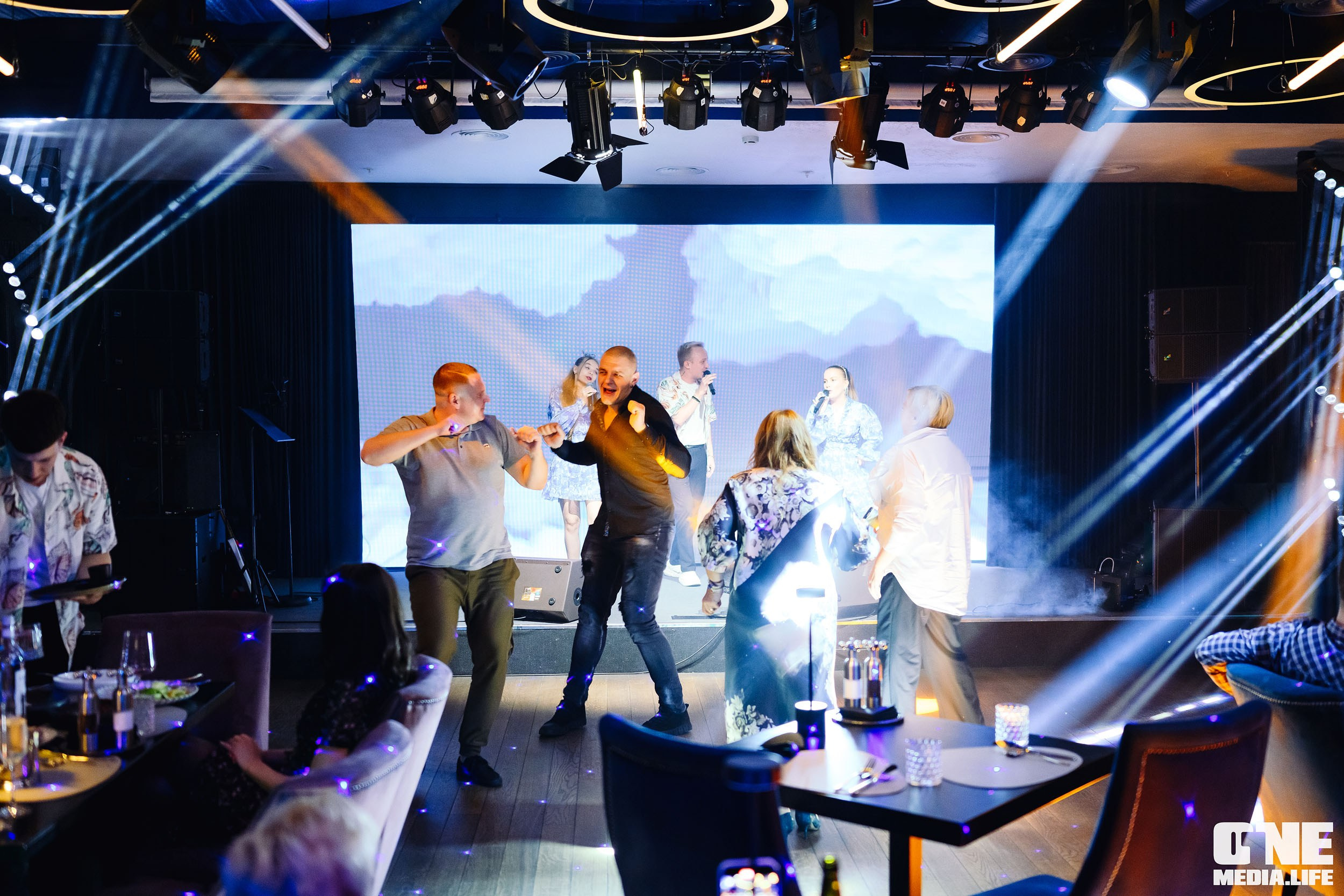 День Космонавтики в ресторане Океан. One Media Life: фоторепортажи, фотоотчеты с мероприятий и заведений