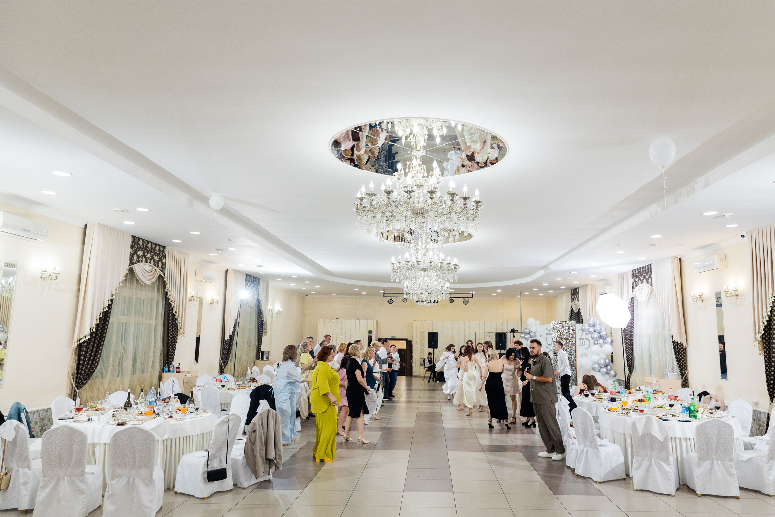 Школа № 10. Выпускной, 11 «А» класс