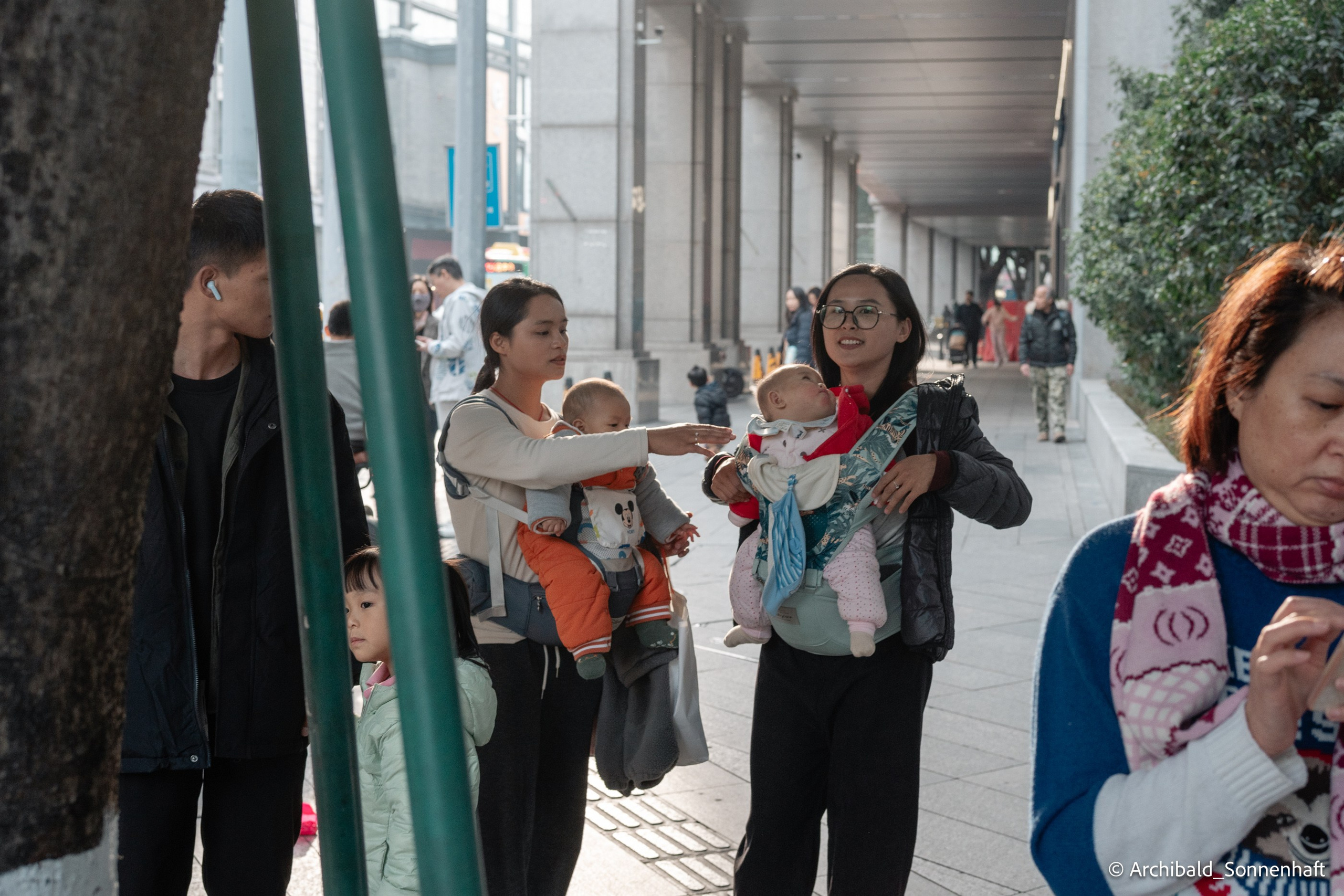 Yuexiu district in Guangzhou. Photographer in Guangzhou, China. Archibald Sonnenhaft