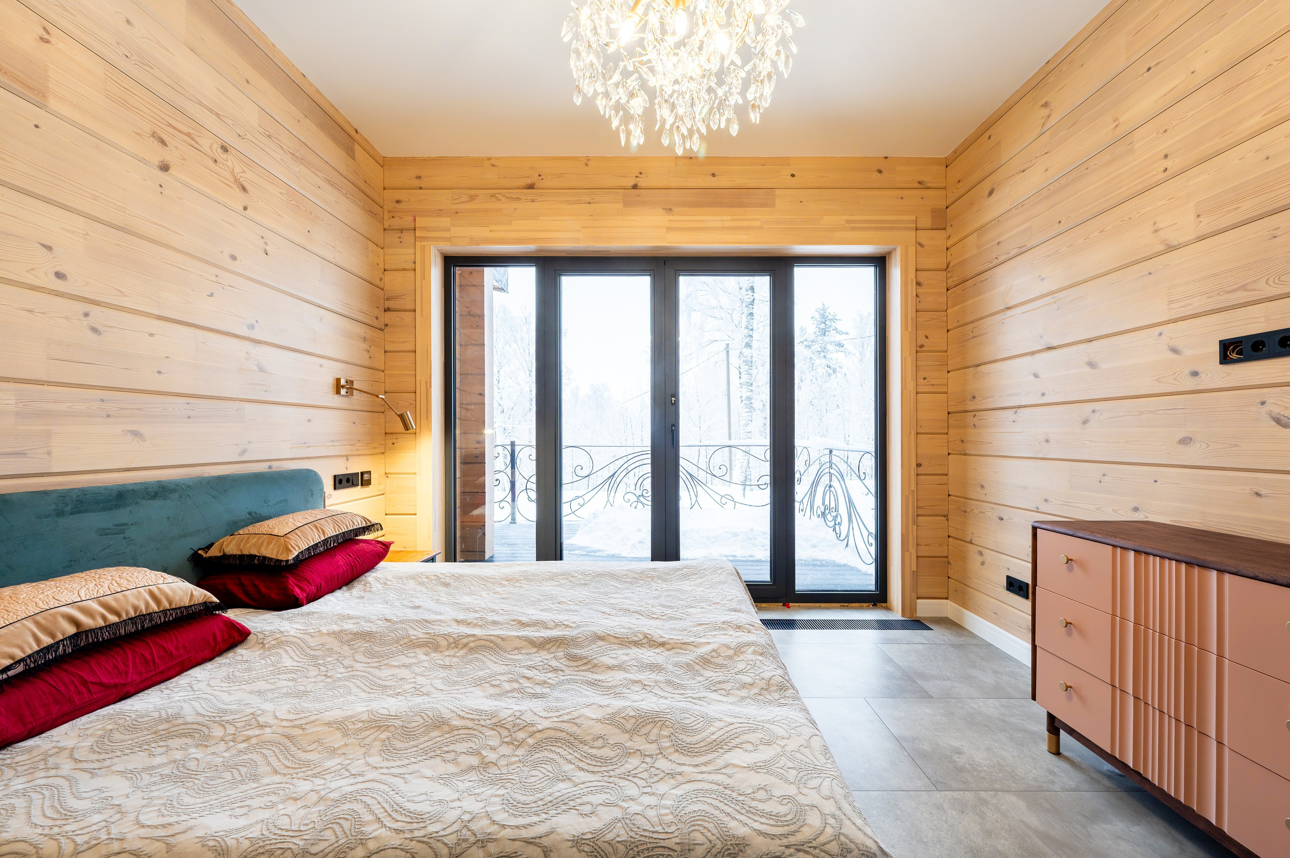 Дом на продажу. Интерьерный фотограф. Фото- видеосъемка недвижимости Санкт-Петербург