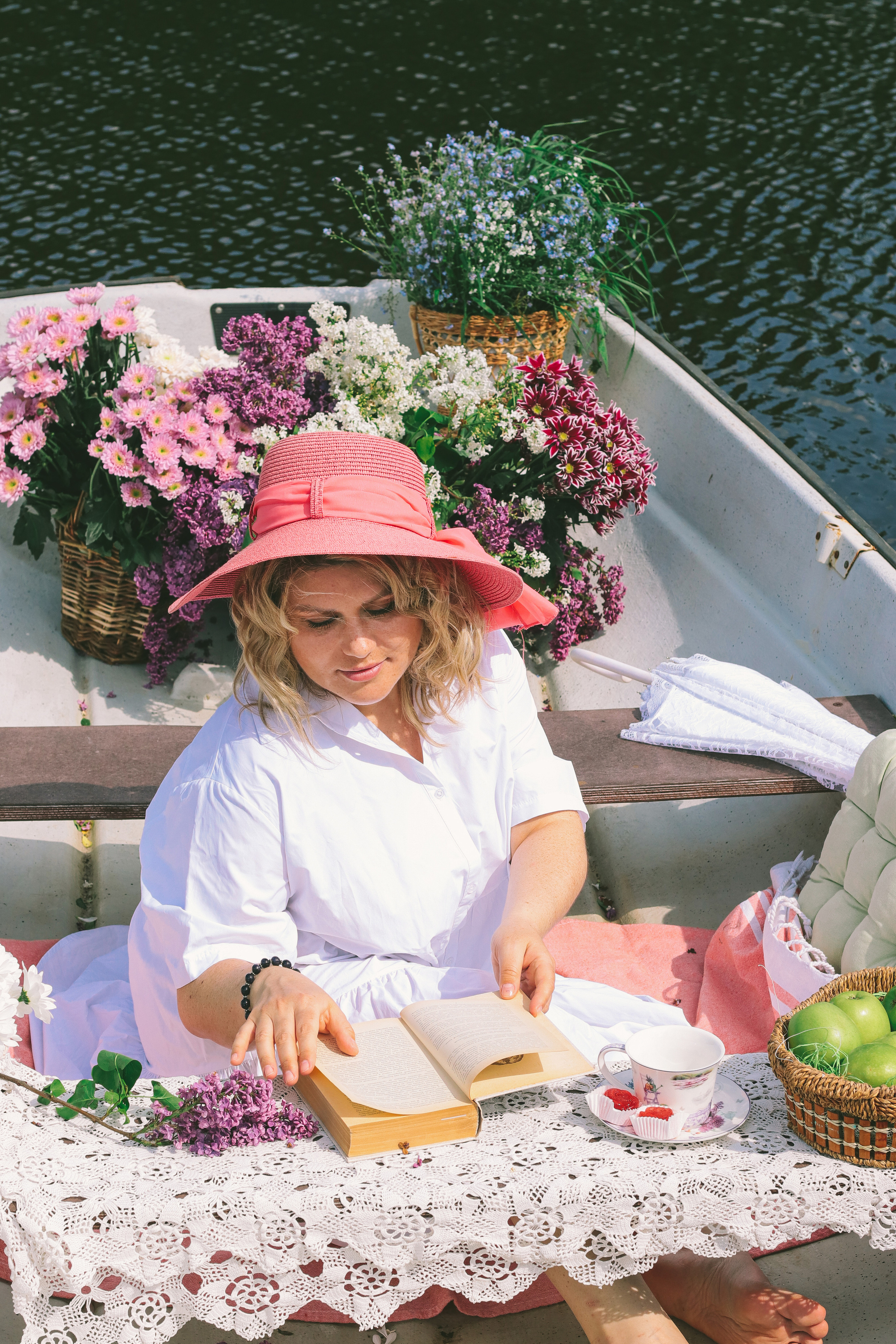 Фотопроект Лодочка с цветами. Фотограф Химки Анна Татарских