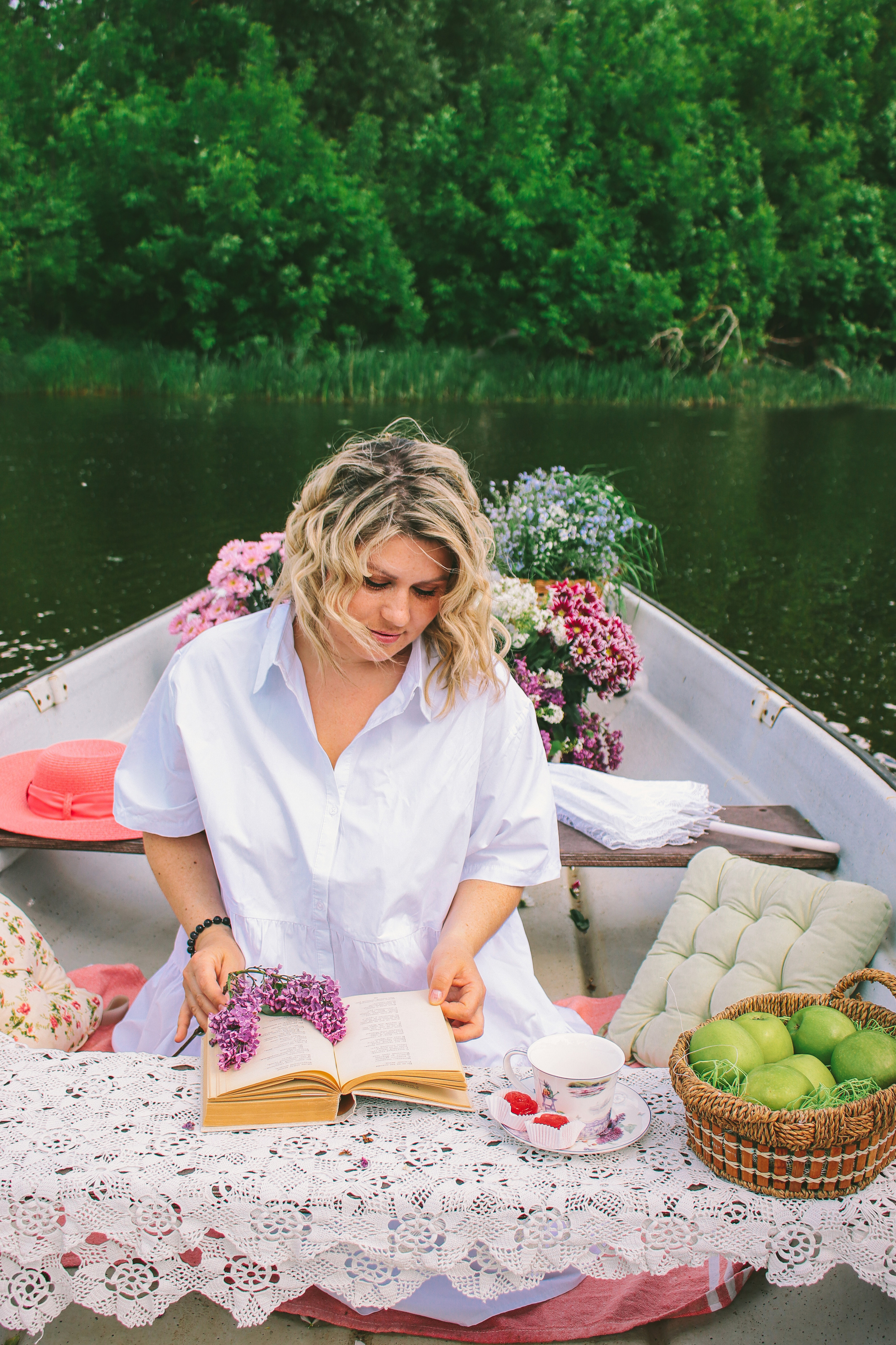 Фотопроект Лодочка с цветами. Фотограф Химки Анна Татарских