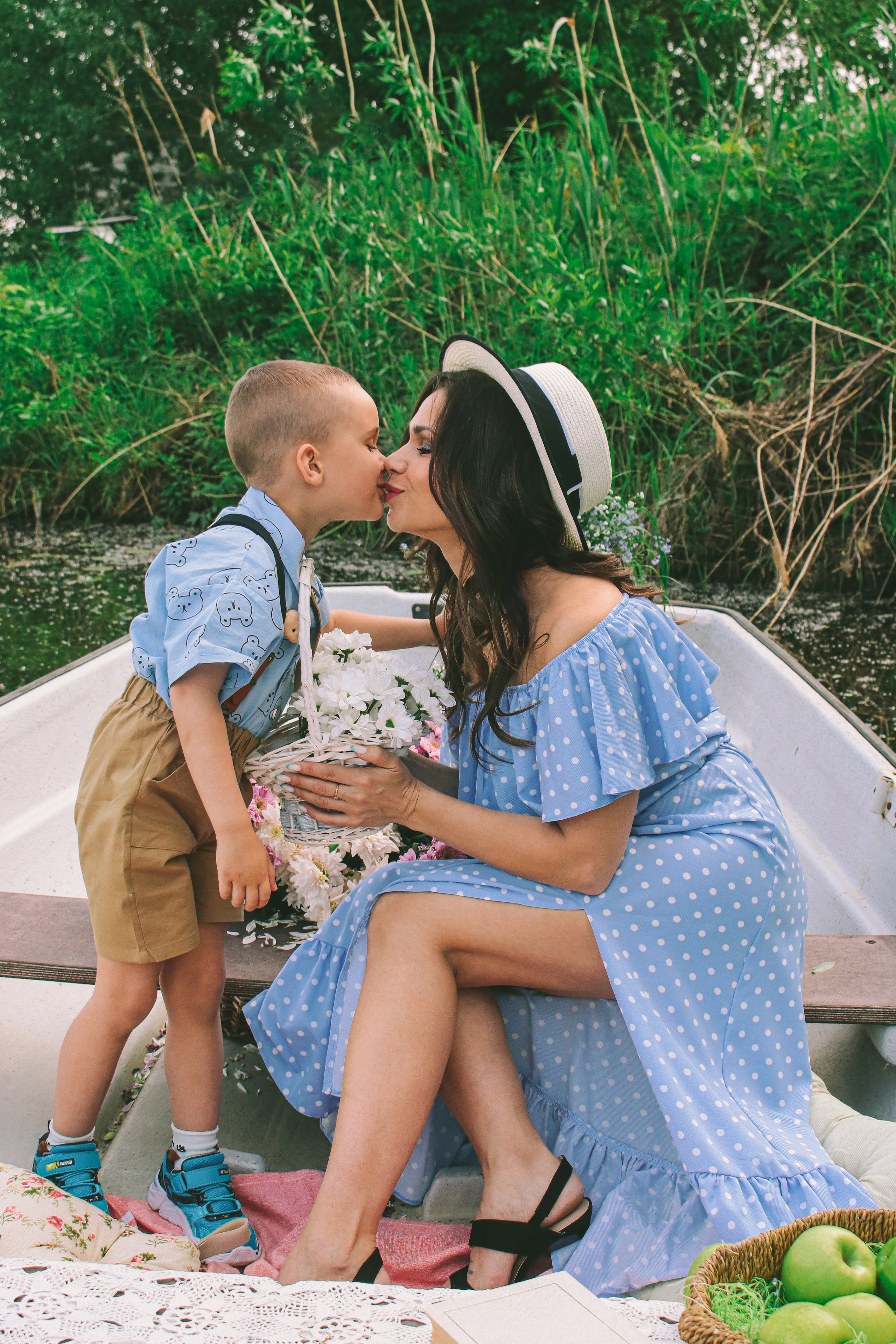 Фотопроект Лодочка с цветами. Фотограф Химки Анна Татарских