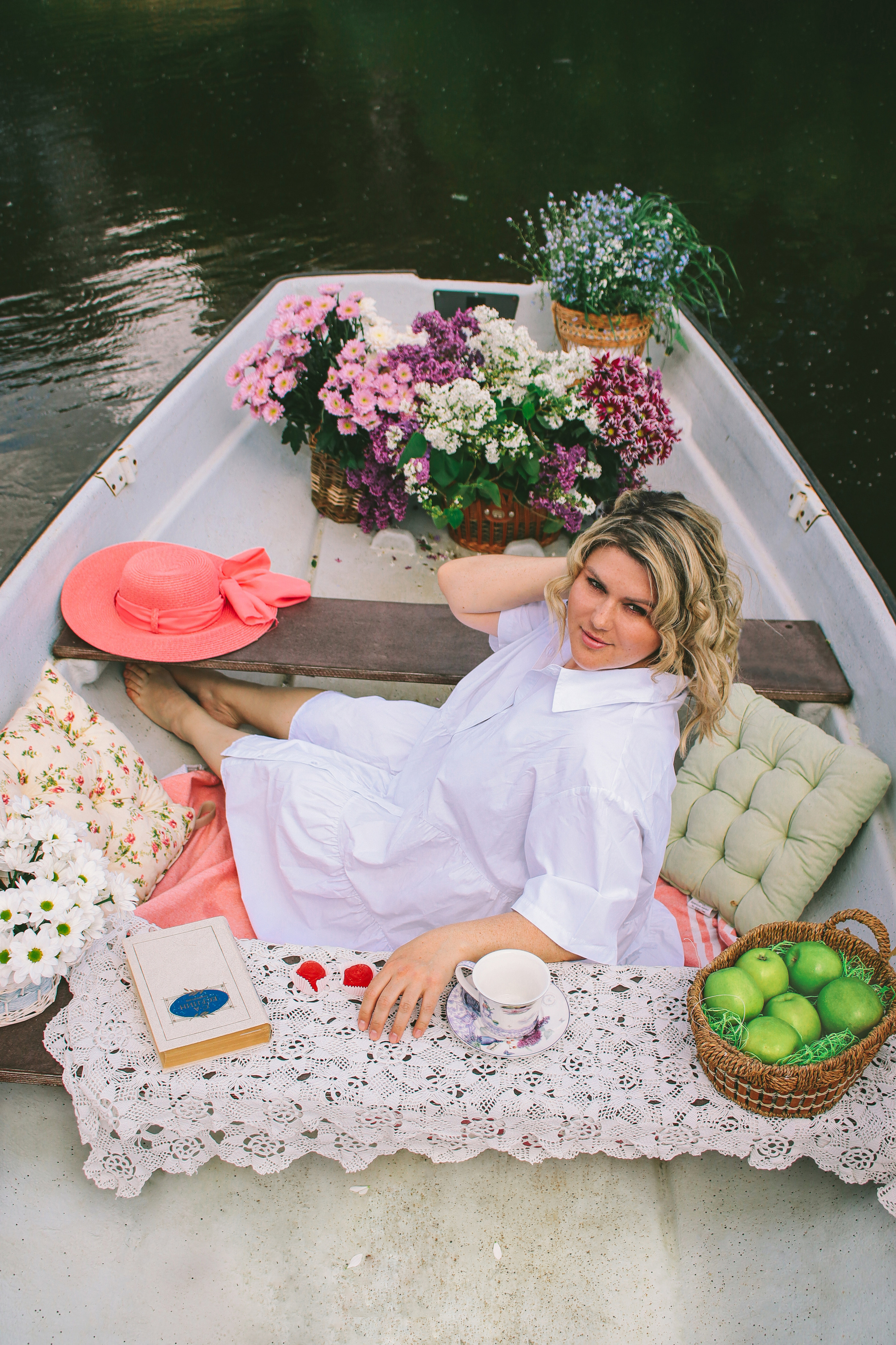 Фотопроект Лодочка с цветами. Фотограф Химки Анна Татарских