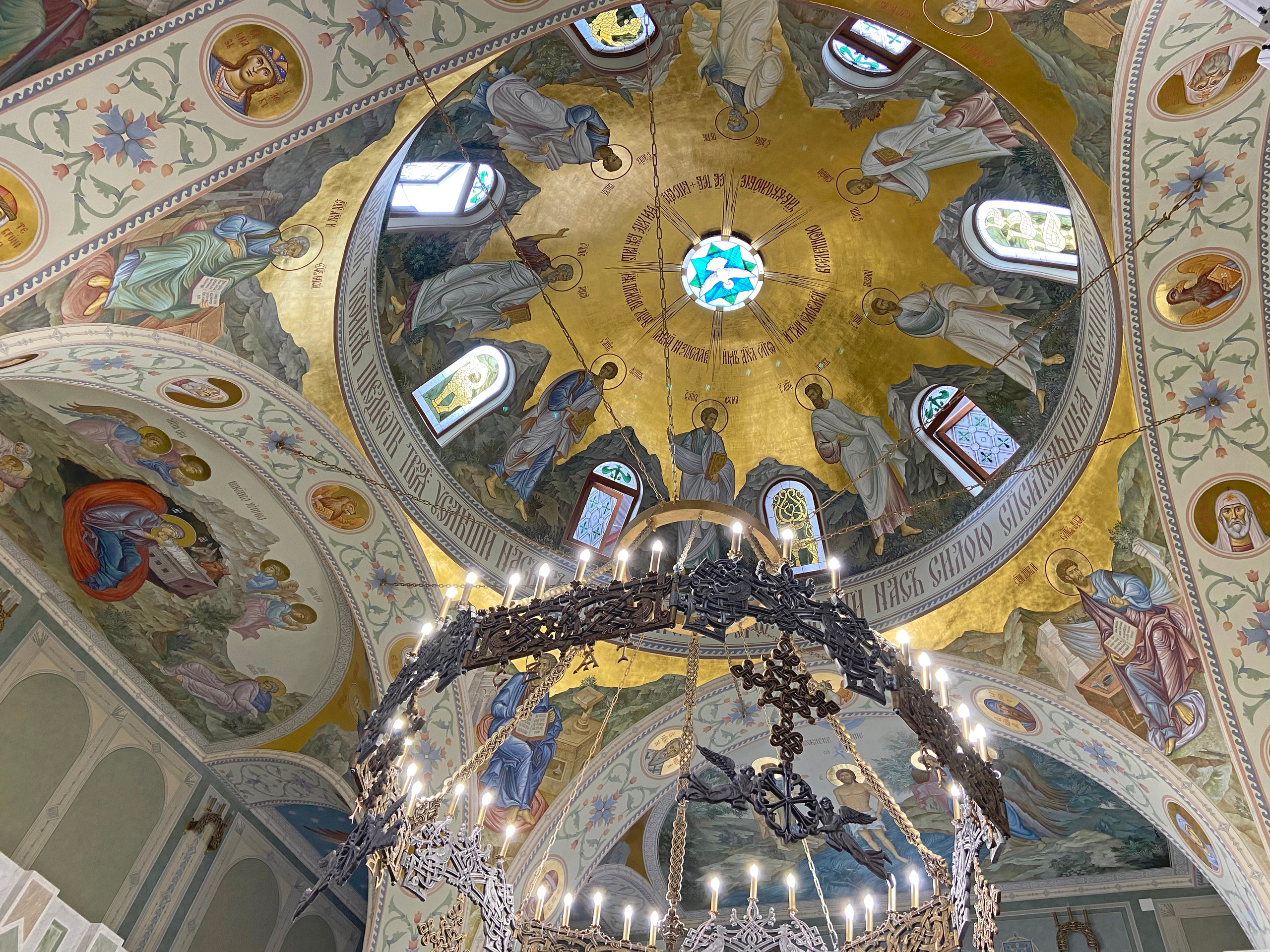 Историческая Архиерейская резиденция. г. Владикавказ. Художник монументалист, иконописец Красовский Илья