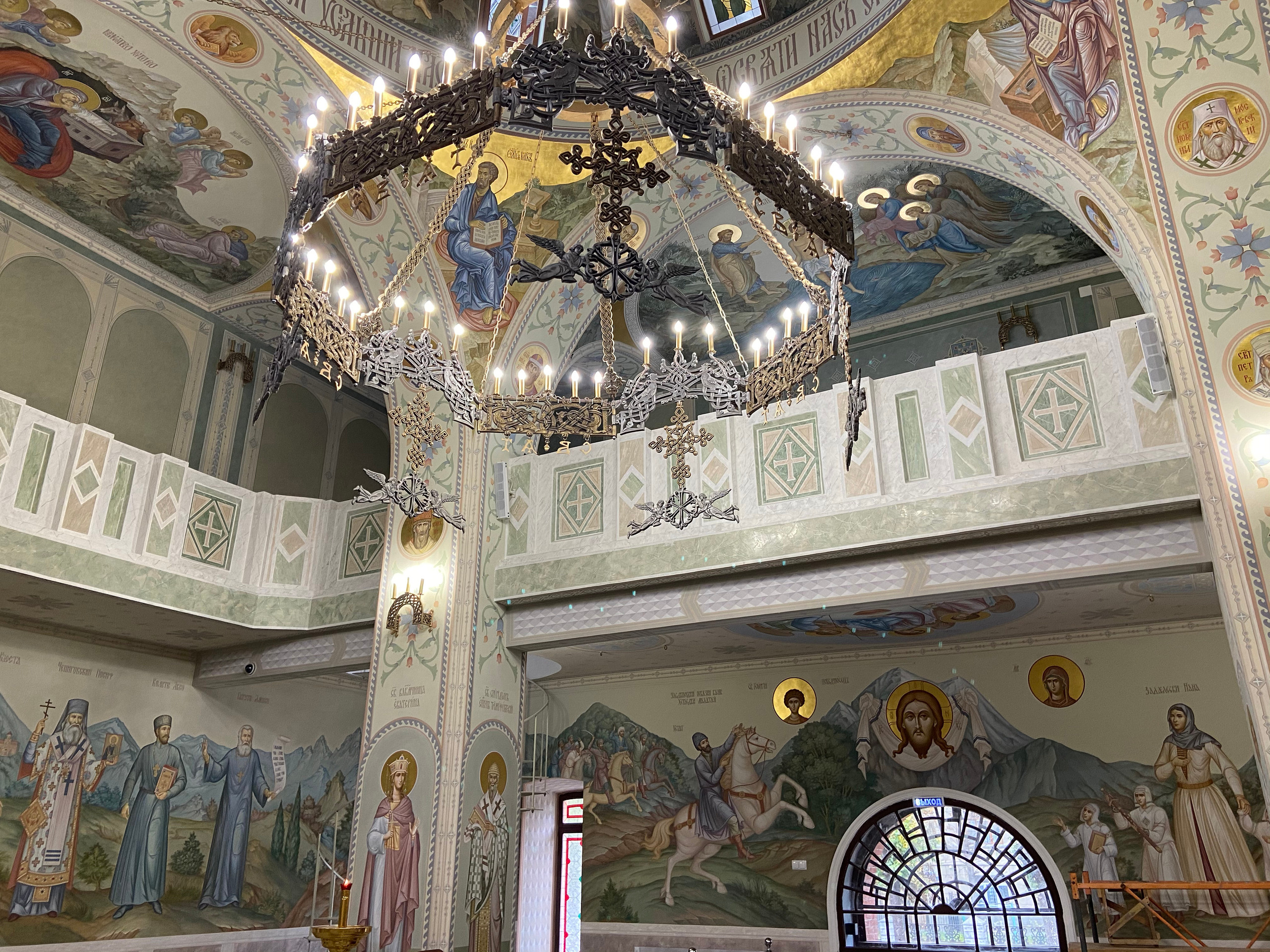 Историческая Архиерейская резиденция. г. Владикавказ. Художник монументалист, иконописец Красовский Илья