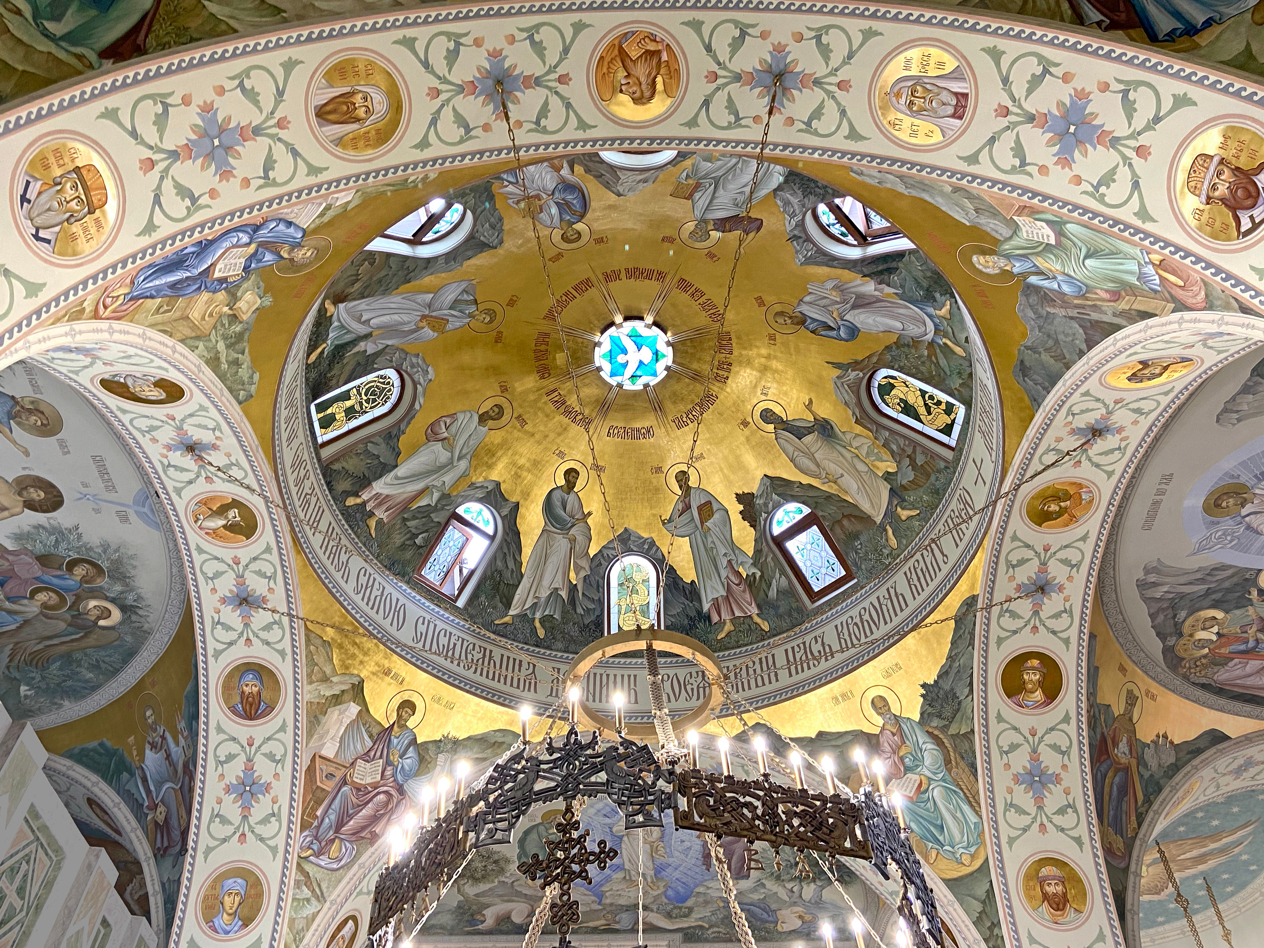 Историческая Архиерейская резиденция. г. Владикавказ. Художник монументалист, иконописец Красовский Илья