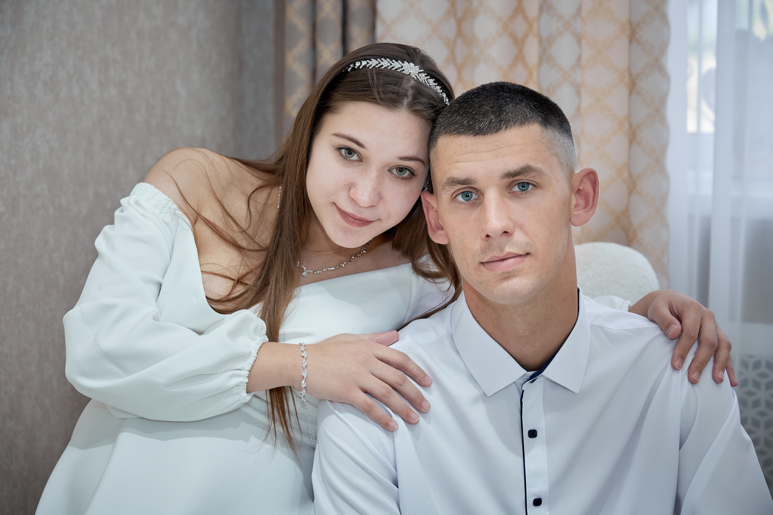 Фотосъемка в ЗАГСе, прогулка молодых, банкет