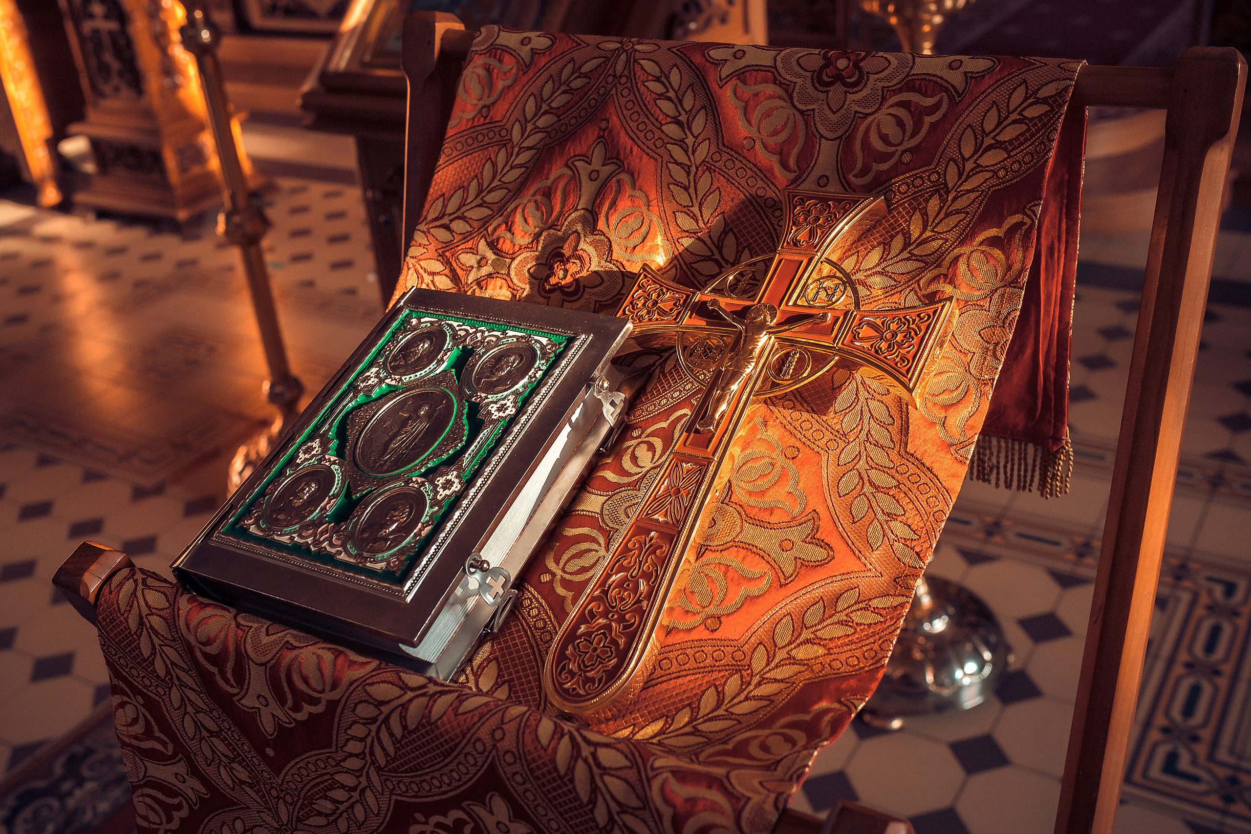 Венчание Ирины и Михаила. Фотограф на Крещение и Венчание в Красноярске Рамазанова Юлия