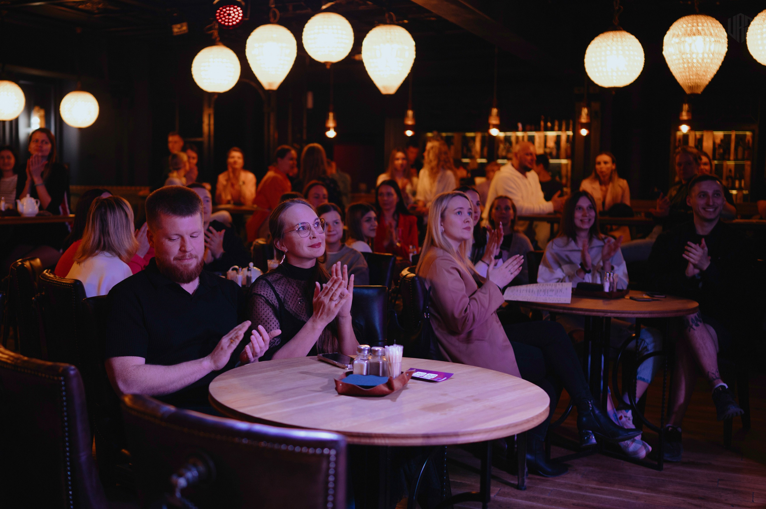 Stand up медицинских работников. Контент фотограф Илья Урс