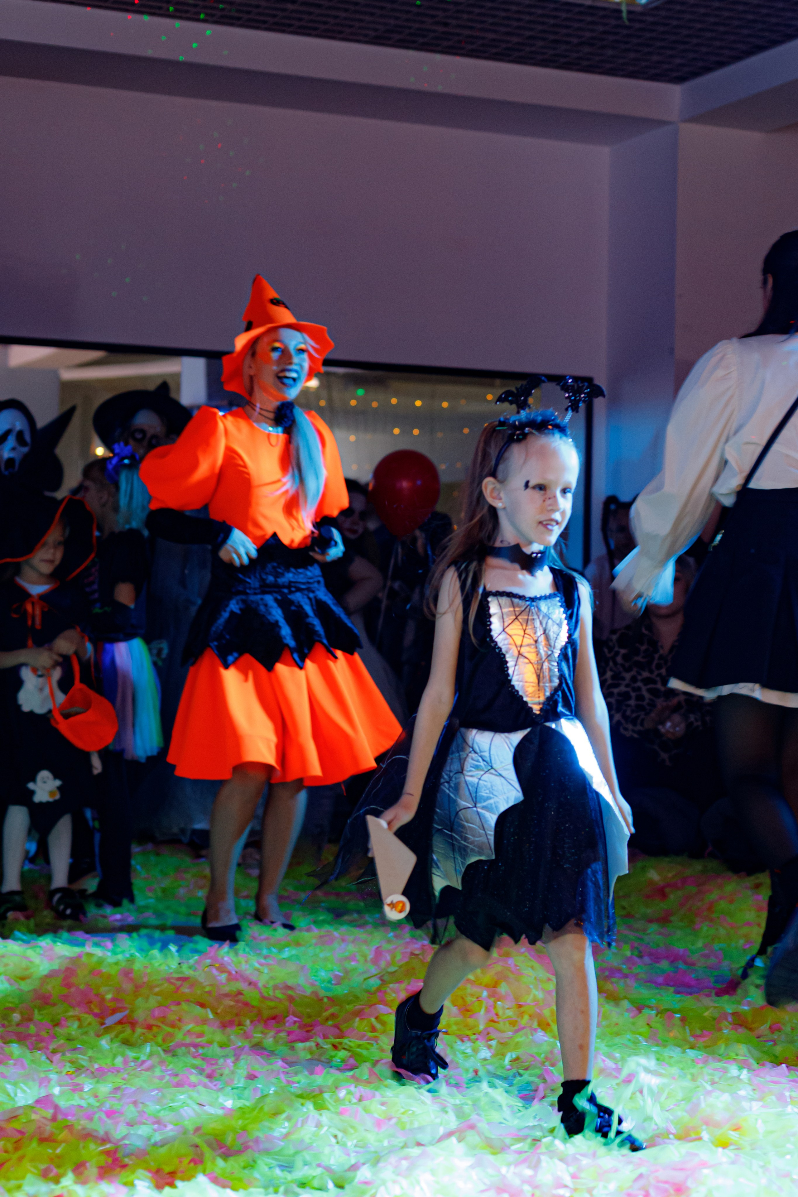 HALLOWEEN. Photokarish