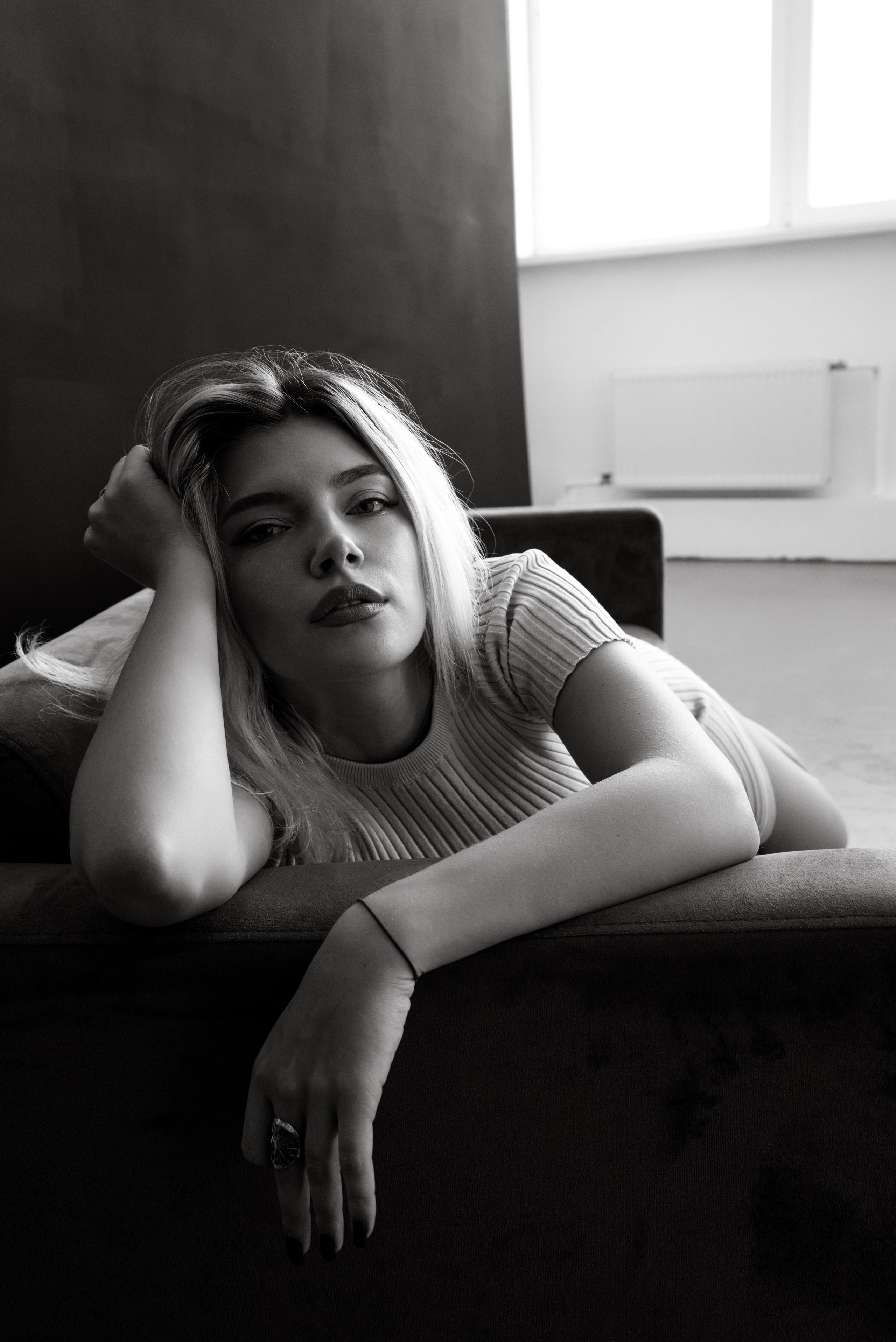 Дарья индивидуальная студийная фотосессия. Профессиональный фотограф в Твери Иванова Юлия