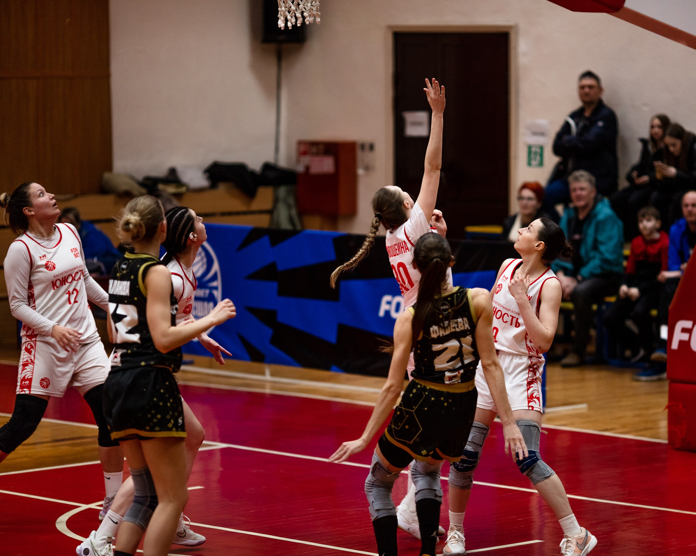 БК Юность — ЧГУ-Атланта / 3 игра. Фотография