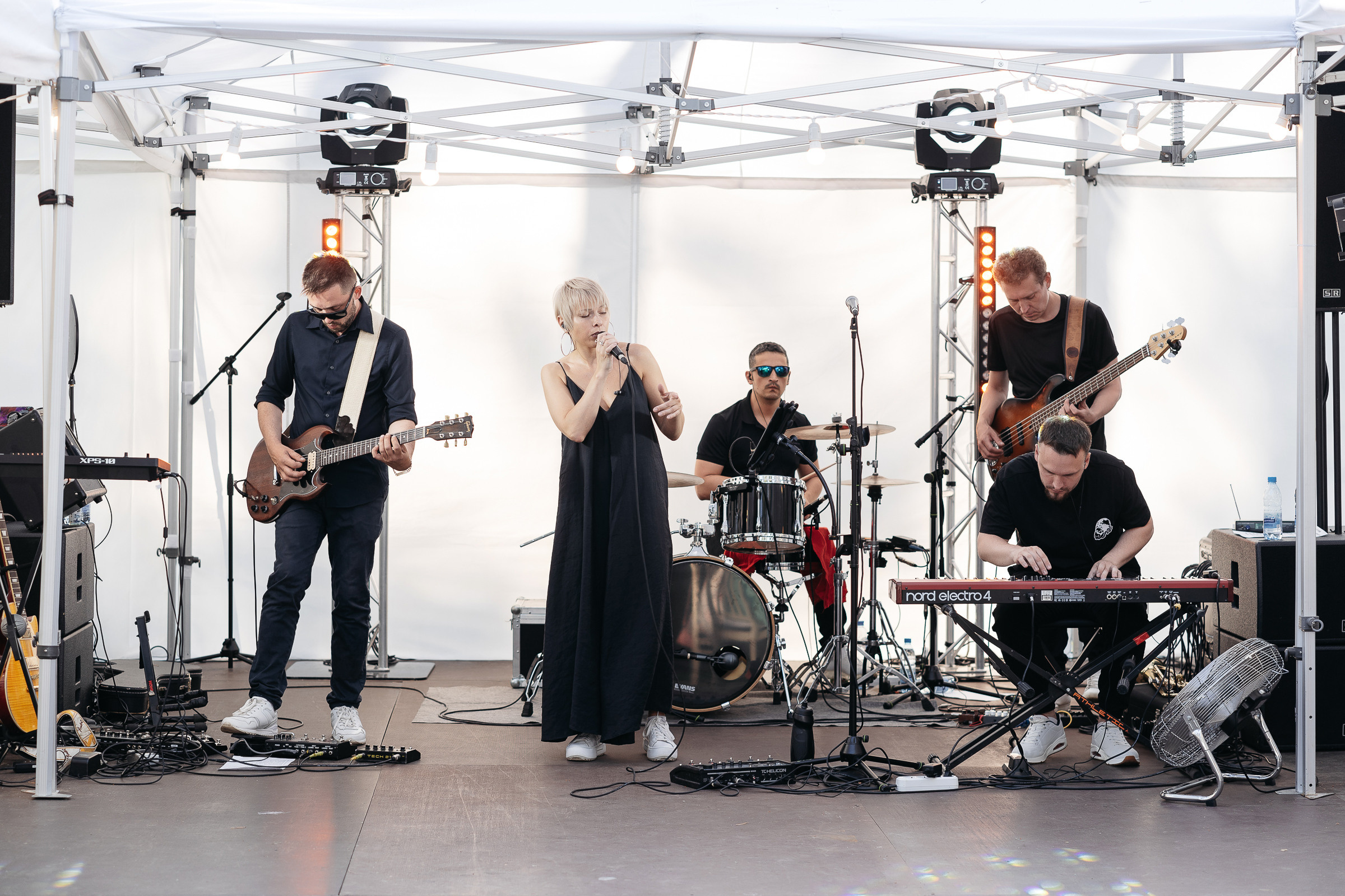 Мы не БОИМСЯ!. Олег и Мария Ивановы фотограф и видеограф в Пскове Санкт - Петербурге