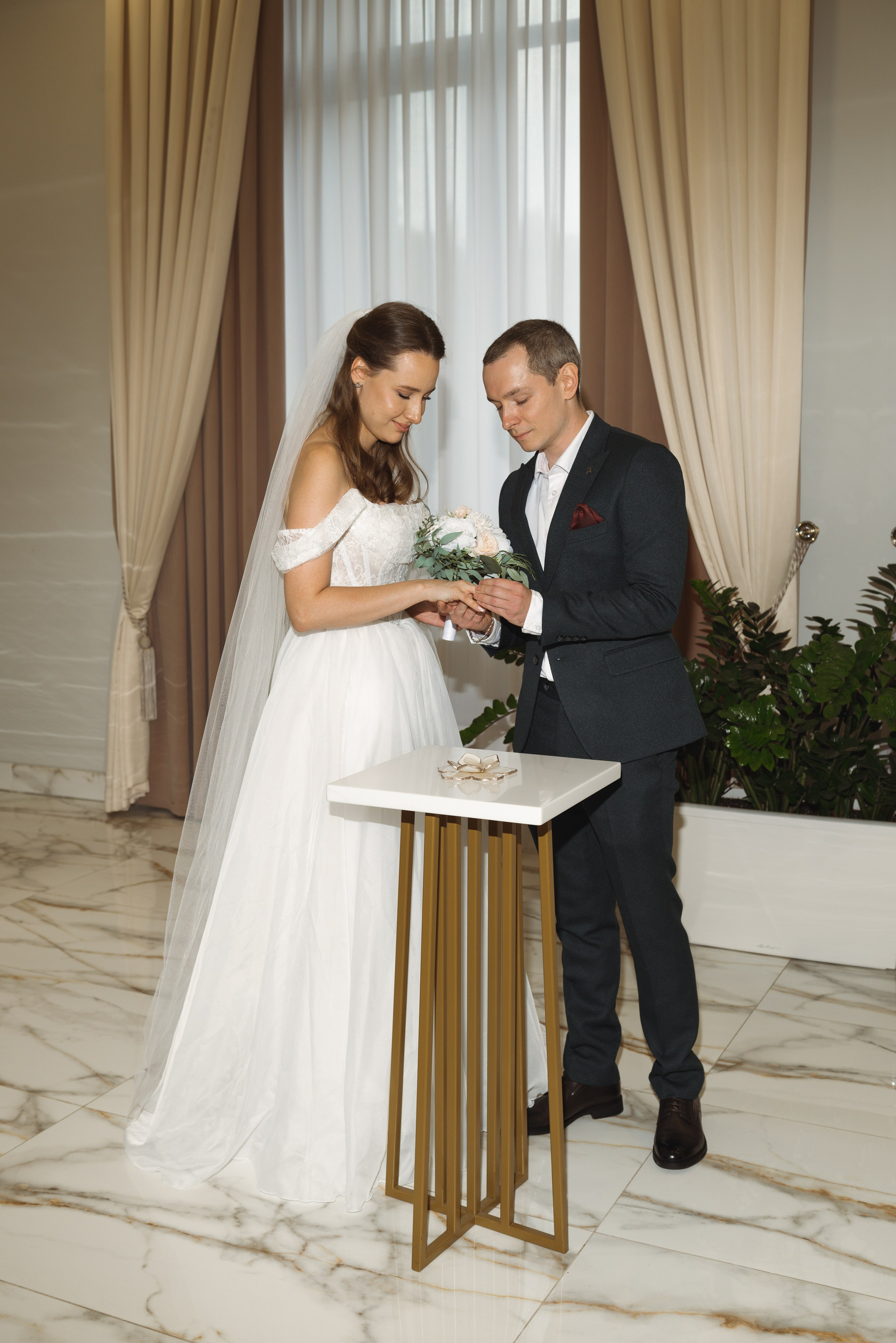 Свадьба в ЗаВидное. Фотограф Москва Настя Профотовна. Репортажные, свадебные и контент фотосессии