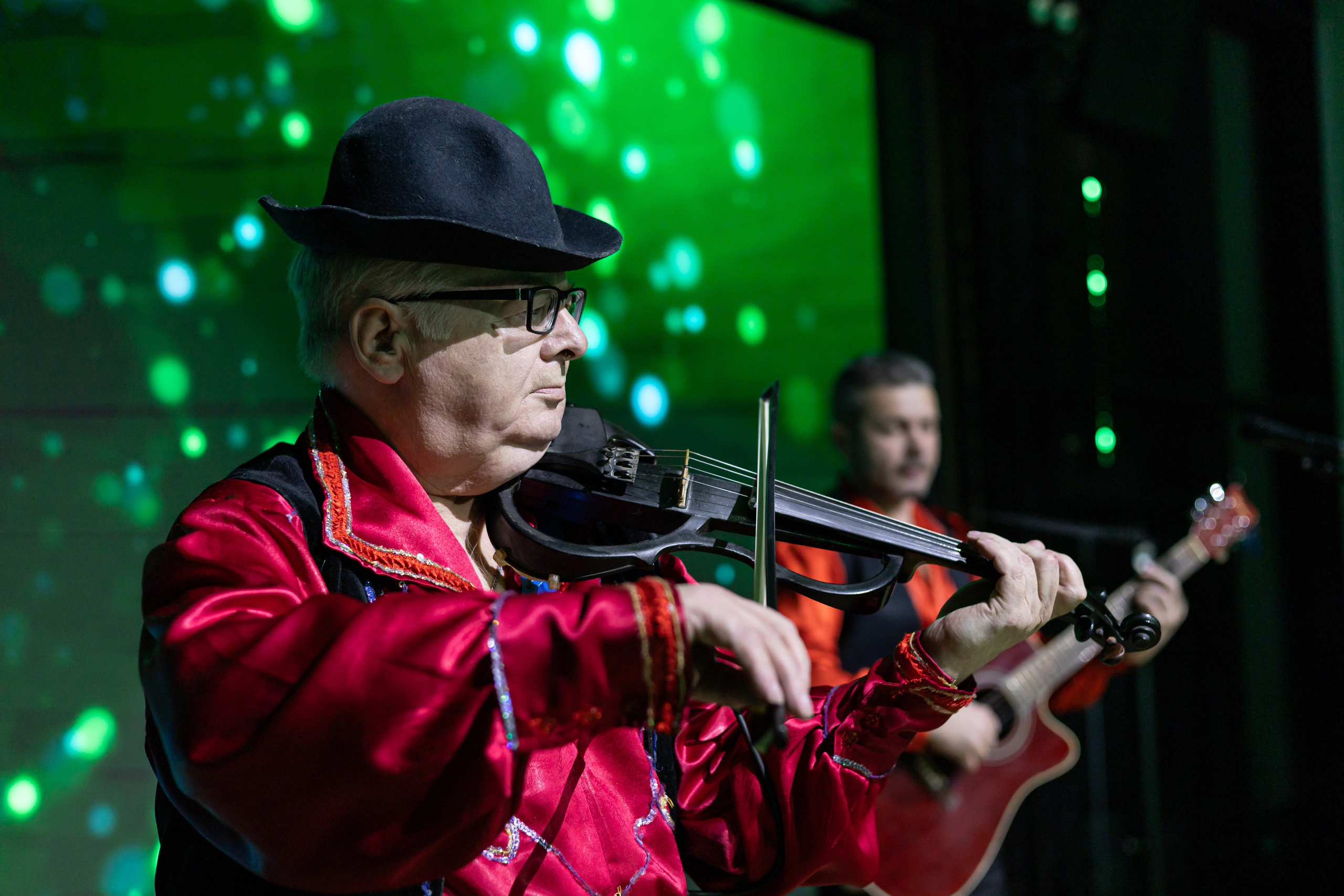 Прыжок длиною в жизнь. Фотограф свадебный, репортажный, индивидуальный, фото для маркетплейсов, брендов, автосалонов