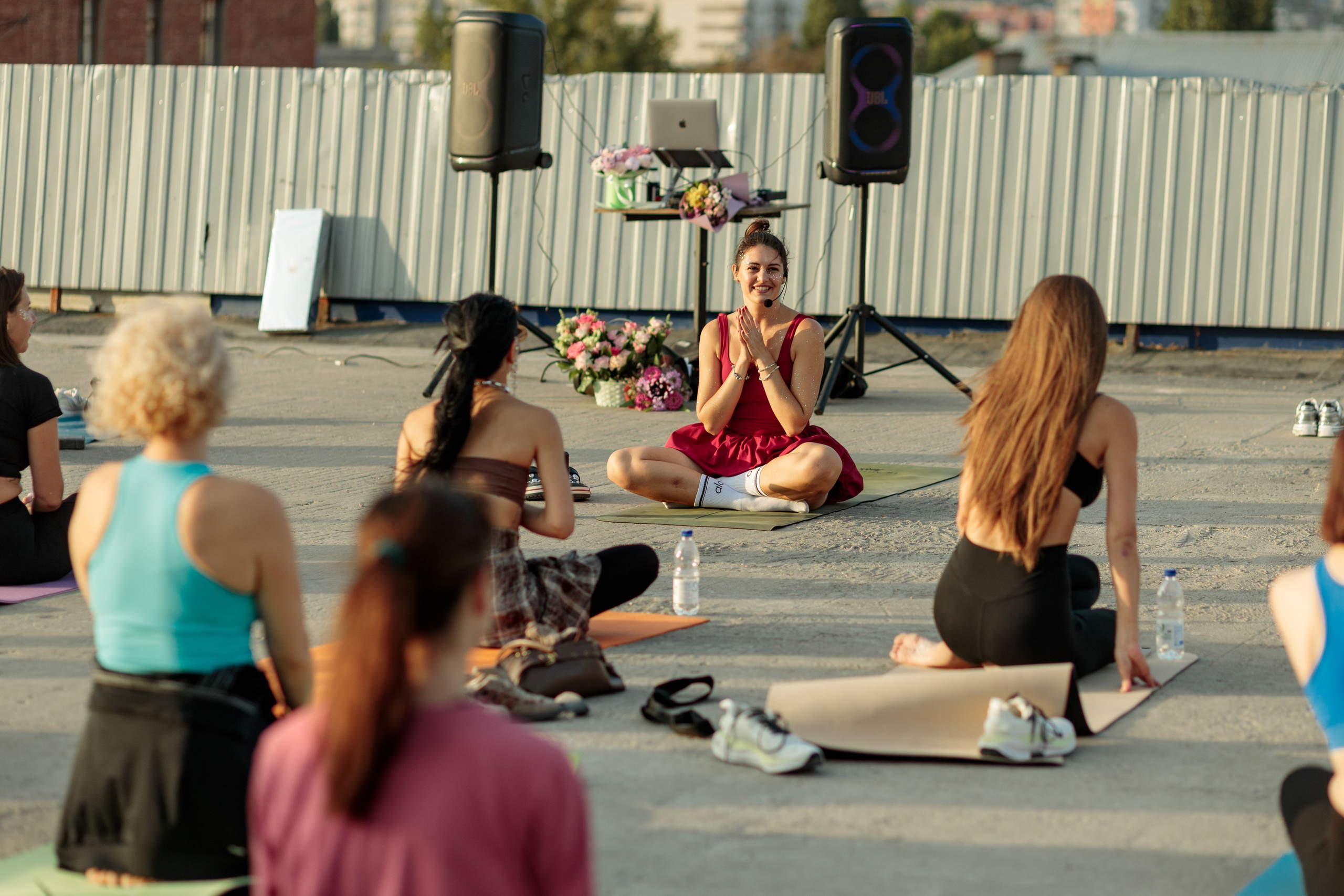 Йога на крыше манежа. Арт фотограф в Саратове, Александр Леонтьев