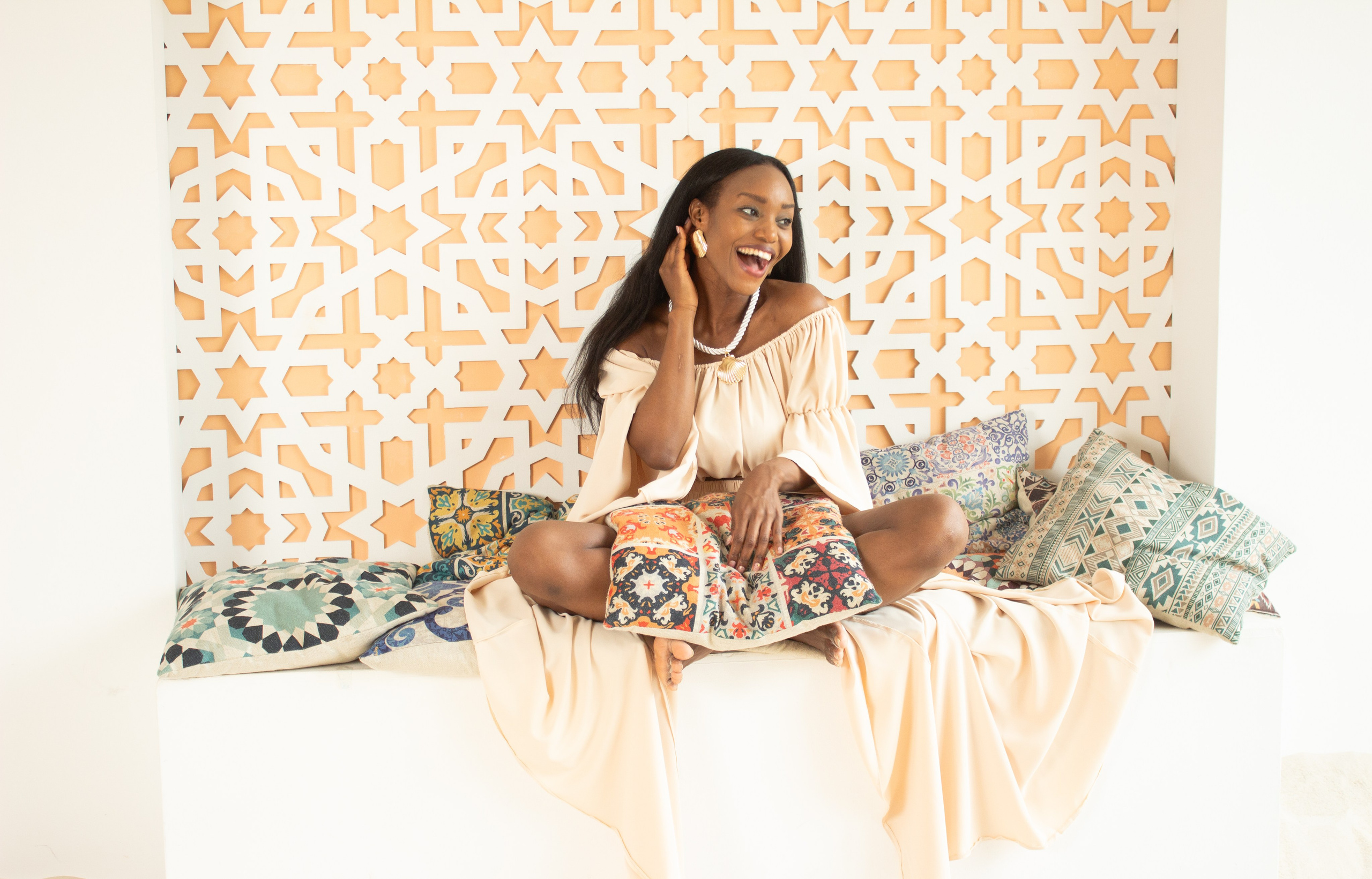 African style portrait, Morocco, studio photos, woman portrait, портрет девушки в фотостудии, студийная съемка, фотограф Соня с Земли, студийная фотосессия в Москве, женский портрет, портрет в студии с мягким светом, профессиональная студийная съемка, Марокко, африканский стиль, этно, этнический, этническая, бохо, ethno, ethnic, boho, Африка, Africa, professional studio photoshoot