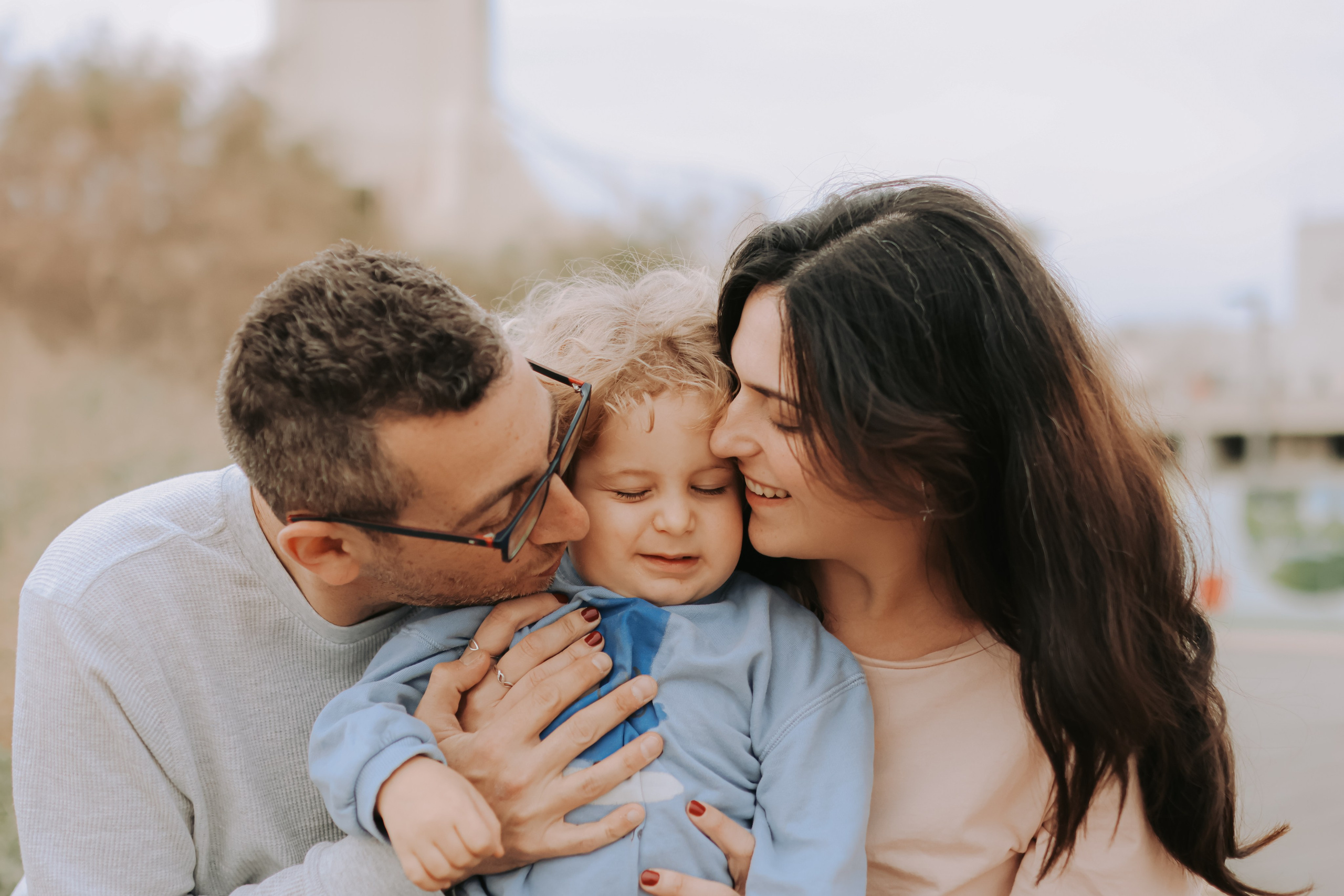 Eithan's family, Tel Aviv | February 2026. Photographer in Israel Alice Milchin