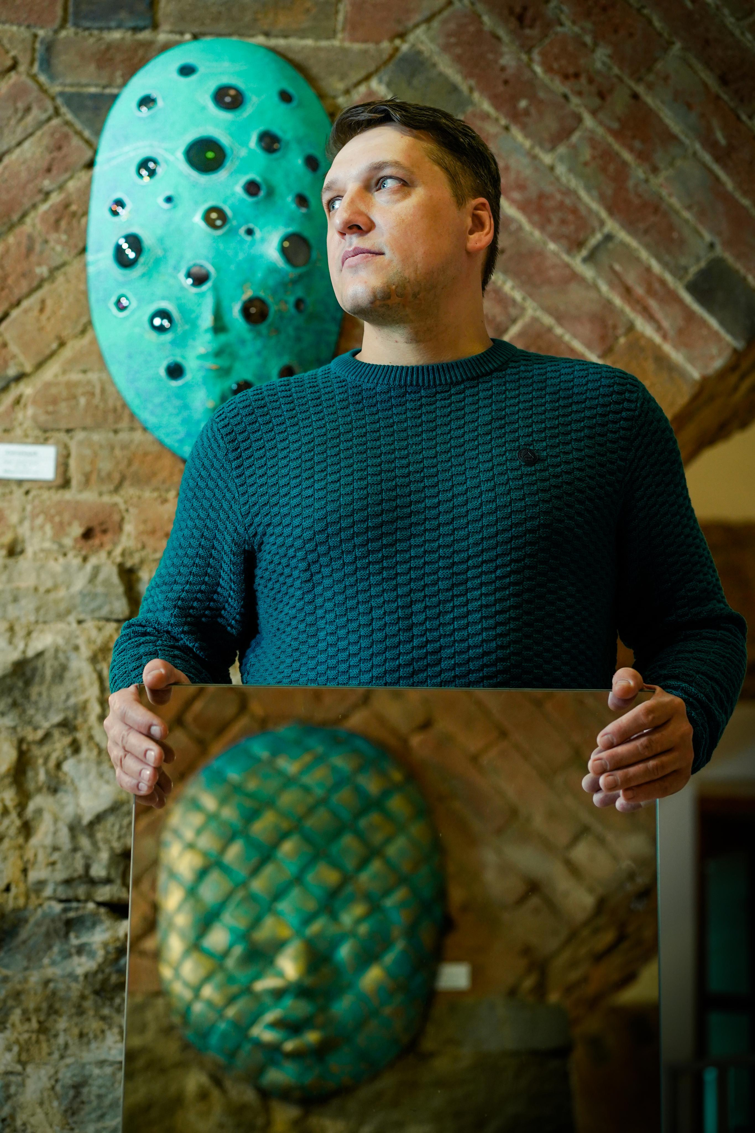 Смотрящий. Скульптор в Екатеринбурге Лобанов Сергей